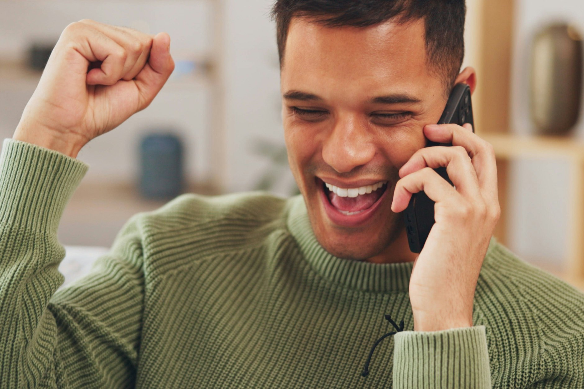 Skorpione, Ihr Horoskop kündigt für September emotionale Tiefe an.