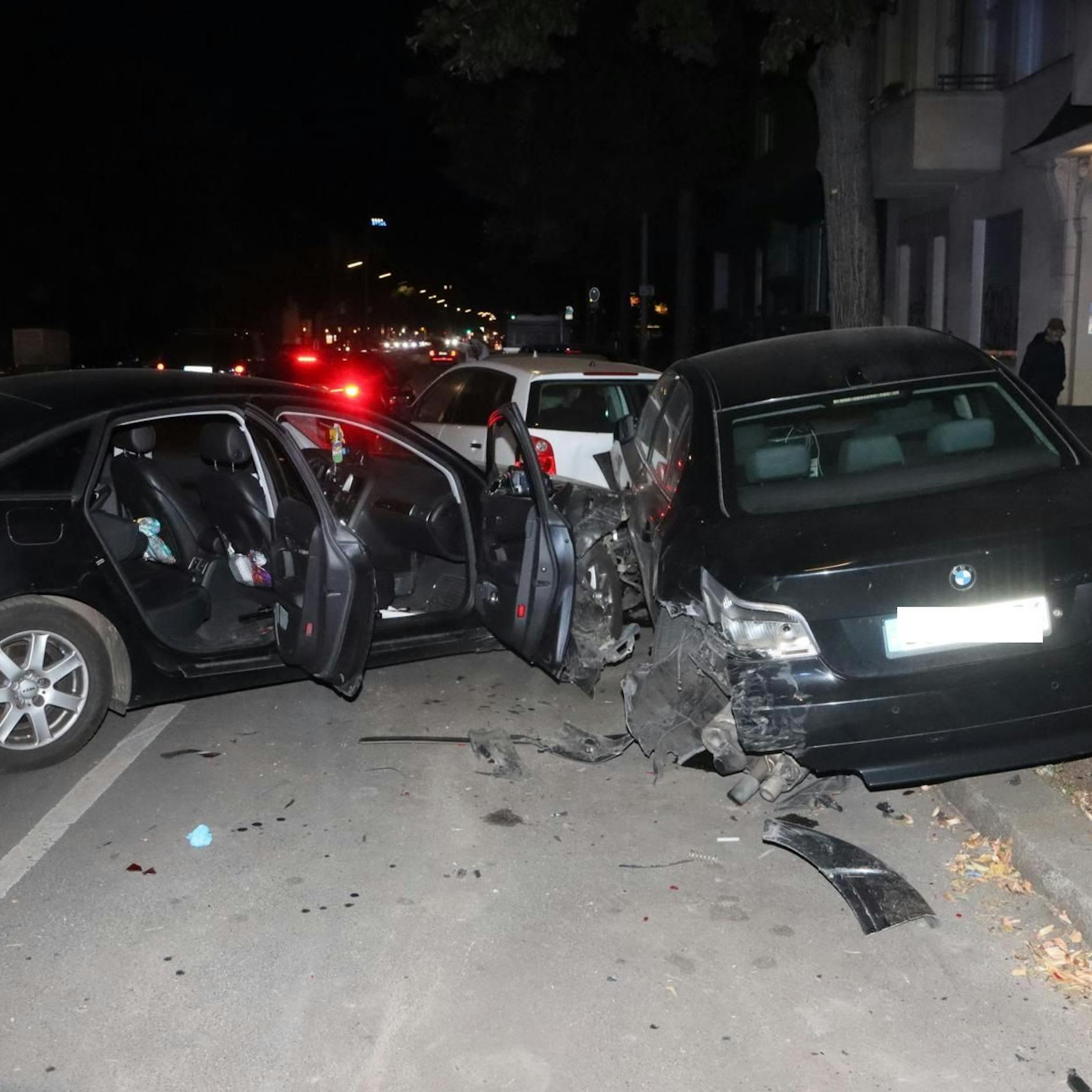 Image - Unfall-Drama unter „Legal Highs“? Audi schleudert BMW sechs Meter durch die Luft