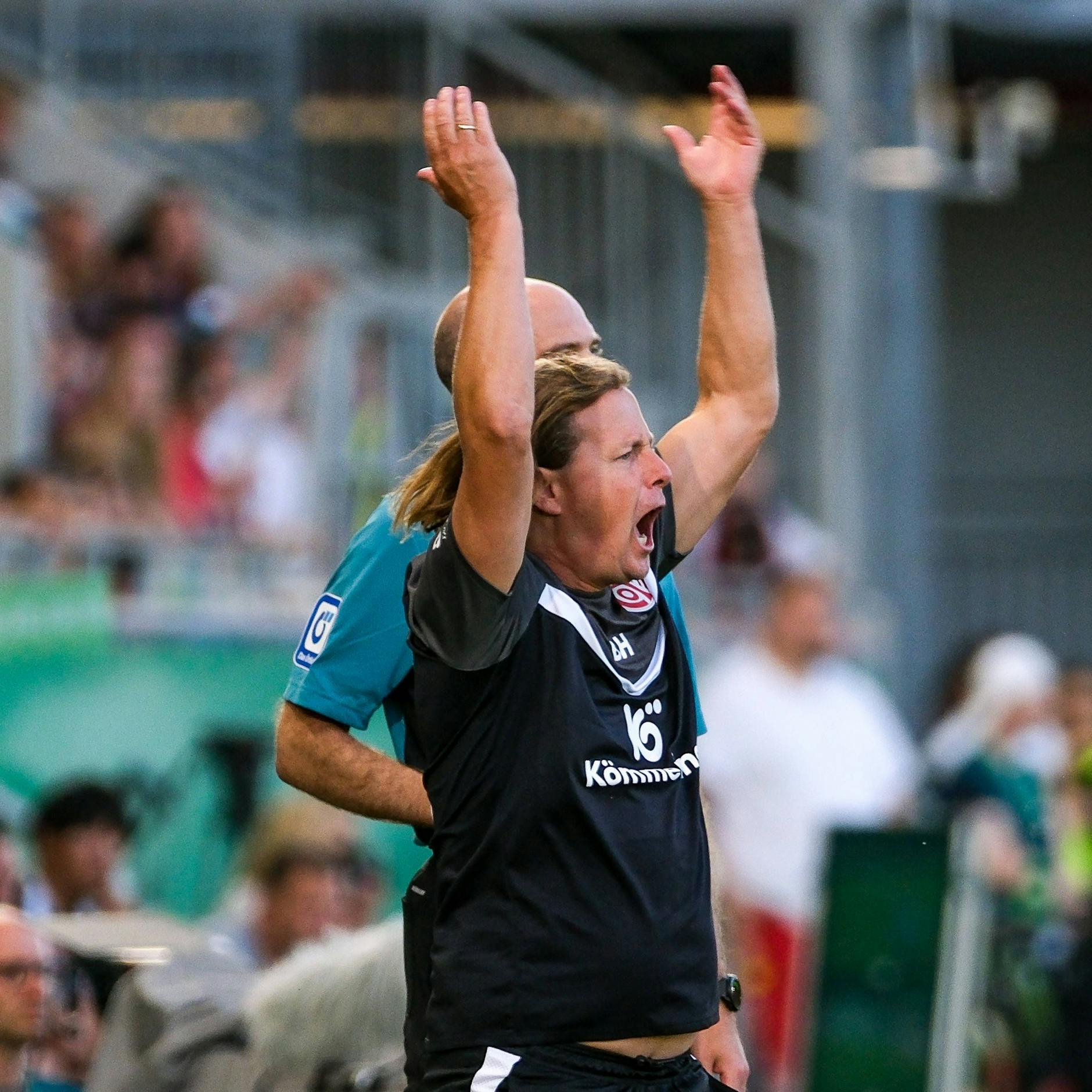 Mainz-Coach Bo Henriksen ist ein Vulkan an der Seitenlinie.