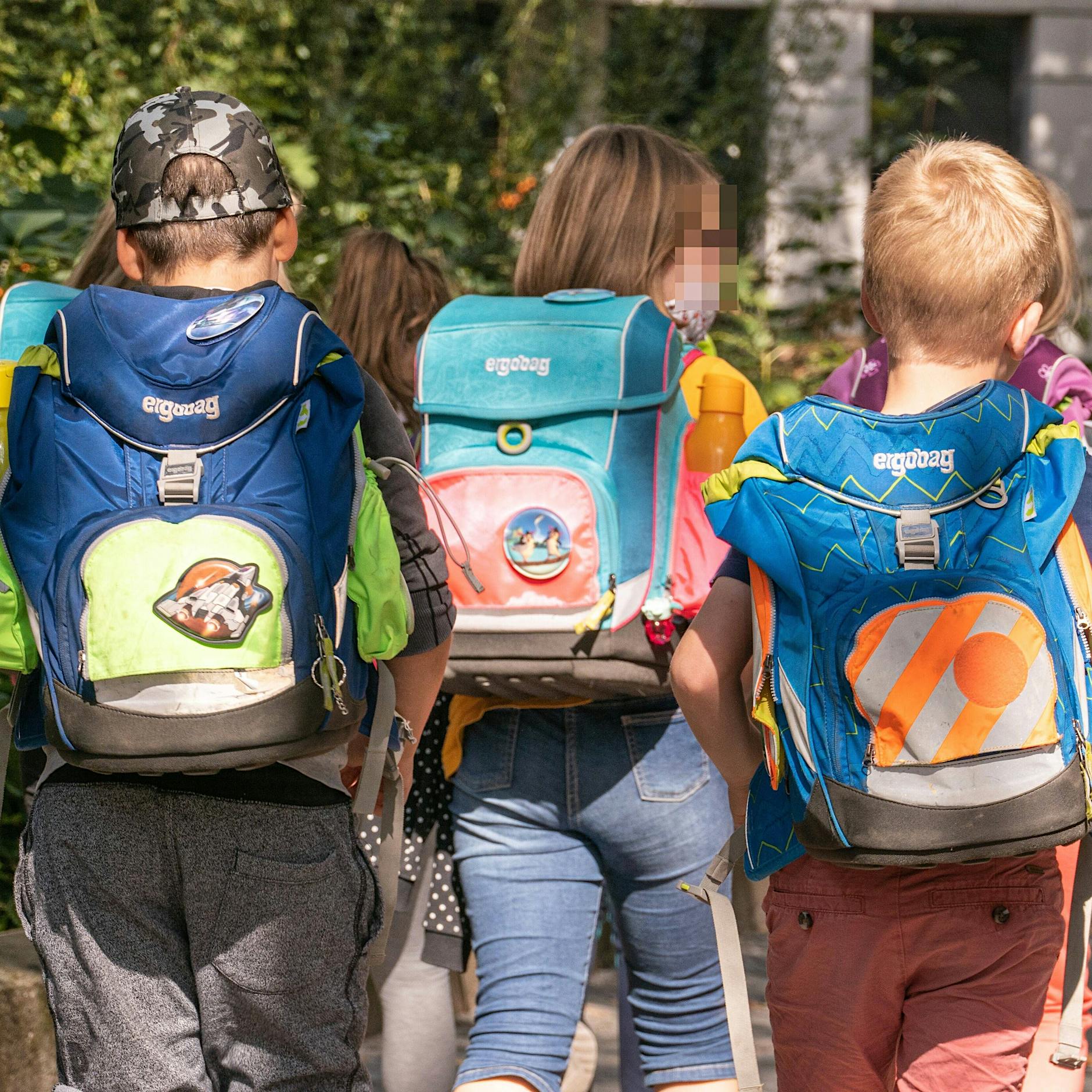 Berliner beim Kauf von Ranzen vor Schulanfang: „Der erste Schock ist immer der Preis“