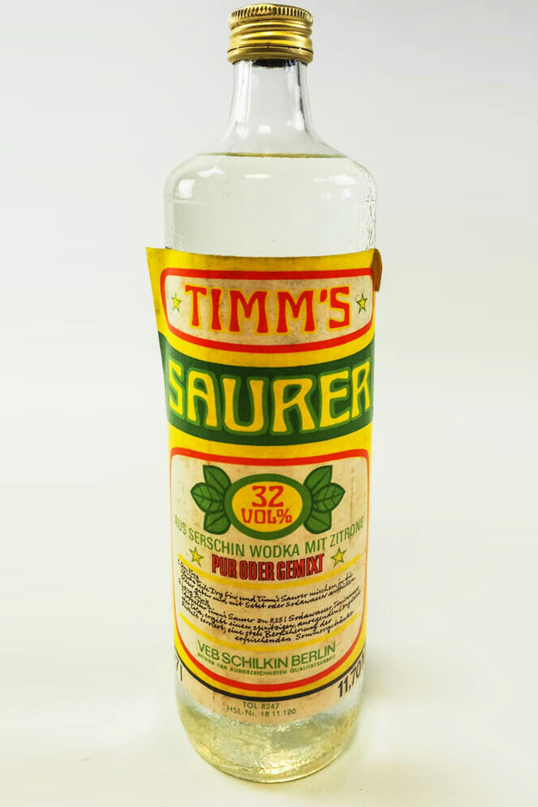 Timms Saurer war ein Wodka mit Zitrone, wurde hergestellt vom VEB Schilkin Berlin.
