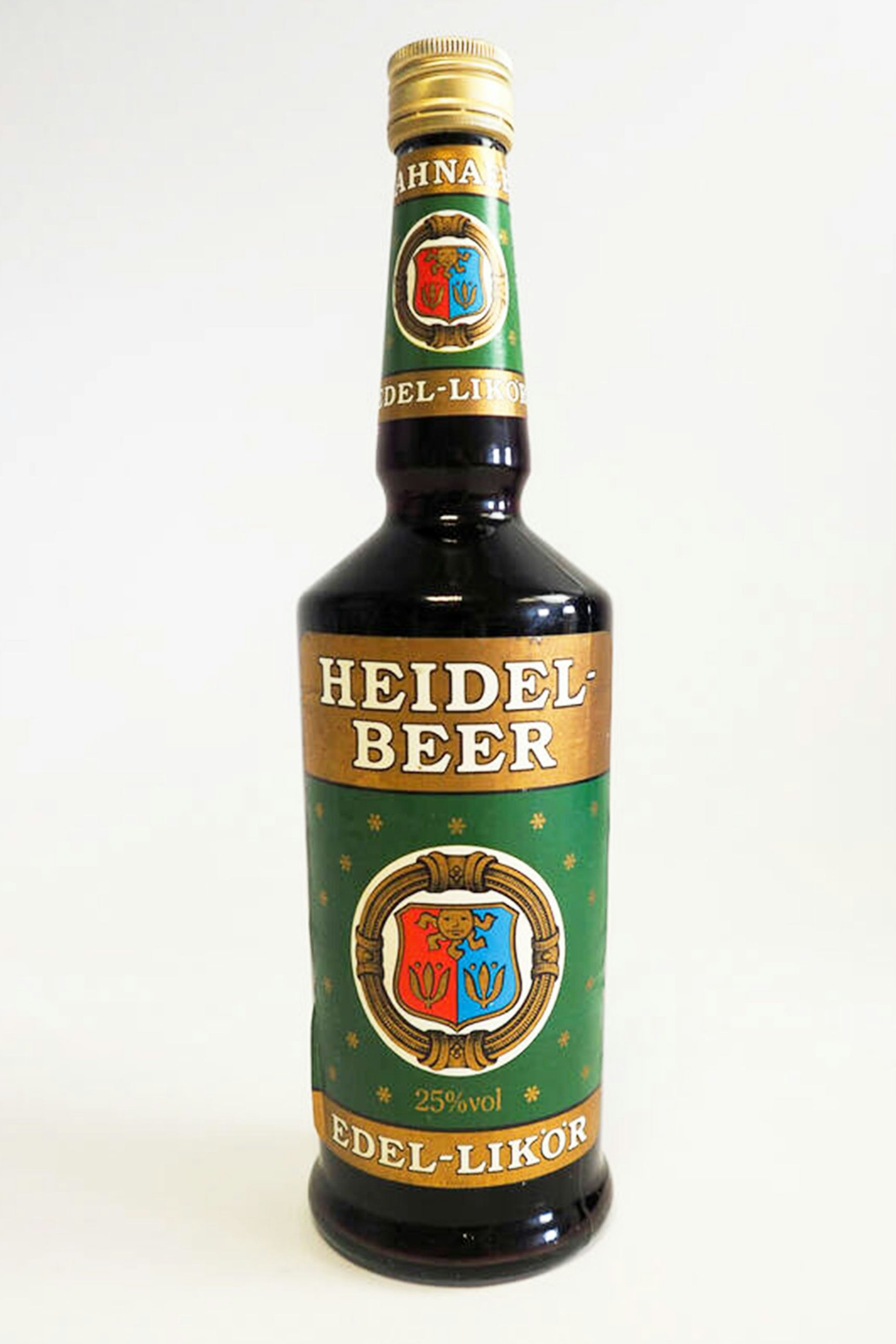 Richtig: Es ist der Heidelbeer-Likör aus dem Hause Zahna!