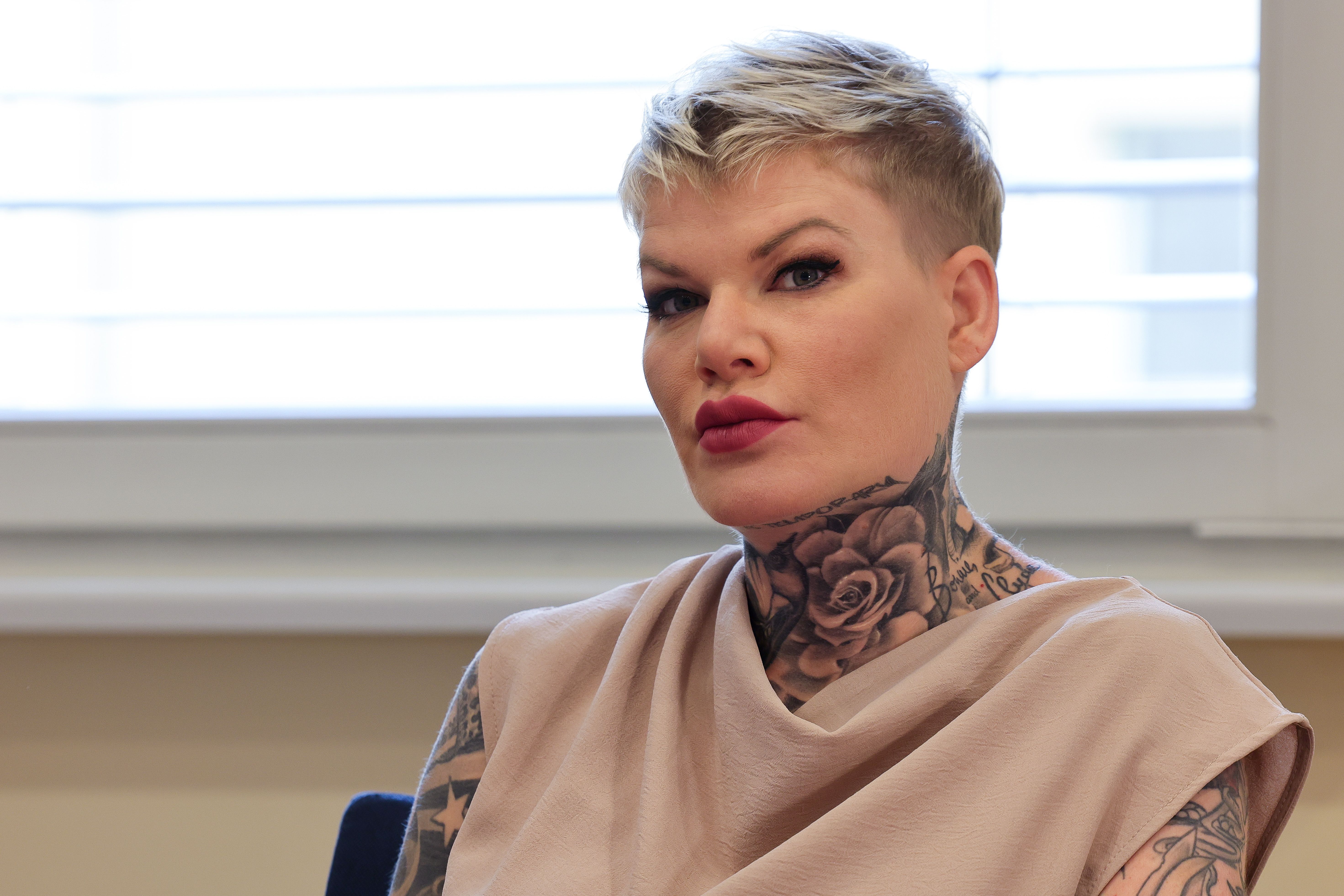 Wegen Hitlergruß: Schlagersängerin Melanie Müller muss blechen!