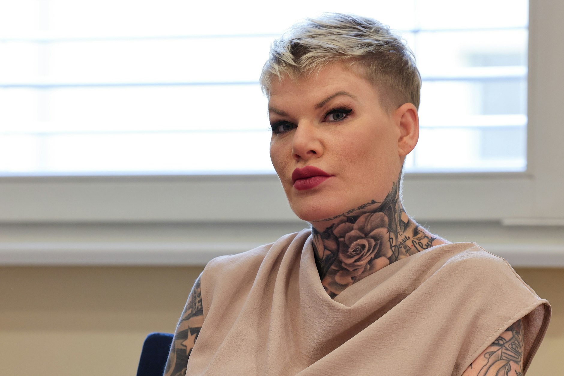 Melanie Müller steht unter anderem vor Gericht, weil sie im September 2022 mehrmals den Hitlergruß gezeigt haben soll.