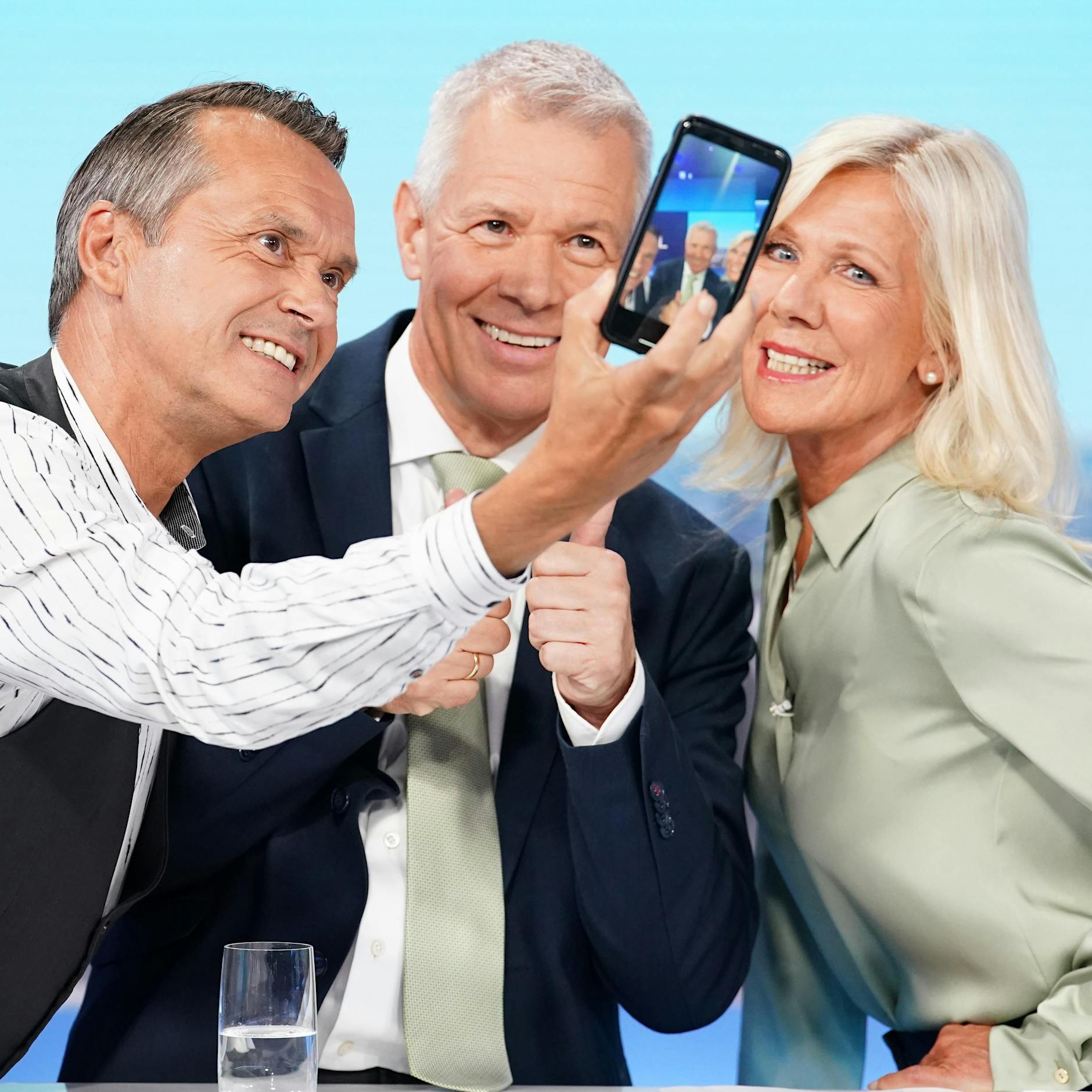 Tränen-Abschied von Peter Kloeppel und Ulrike von der Groeben!