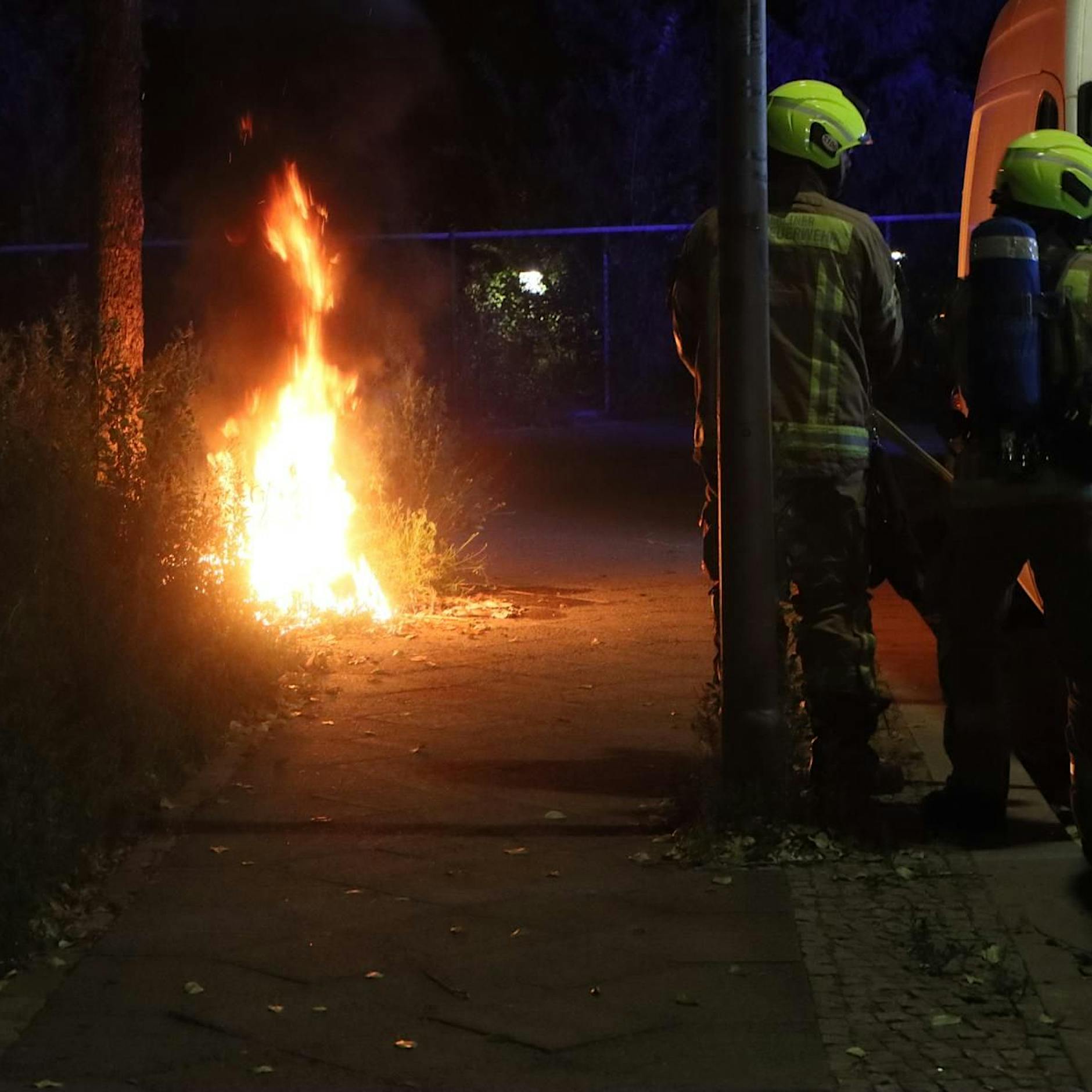 Berlin-Neukölln: Brandstiftungen am Kanner Platz und Richardstraße