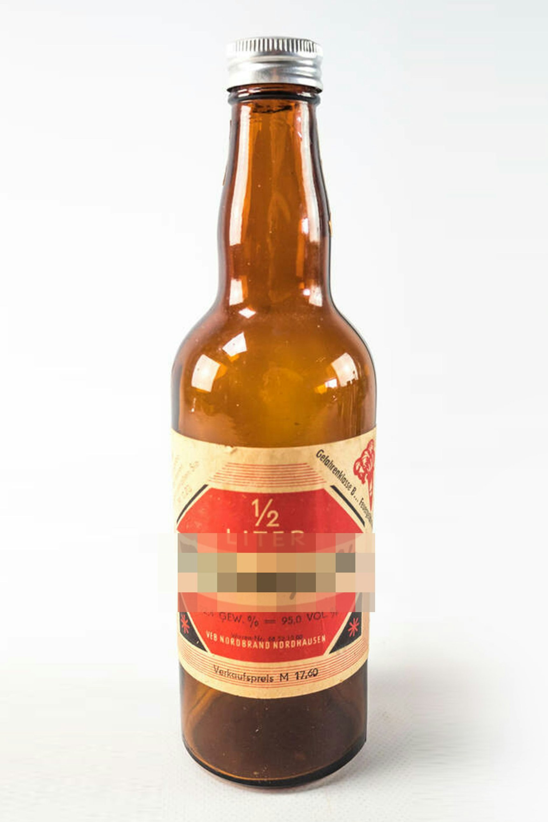 Und was ist mit diesem Schnaps aus der DDR? Tipp: Pur trinken sollte man den besser nicht!