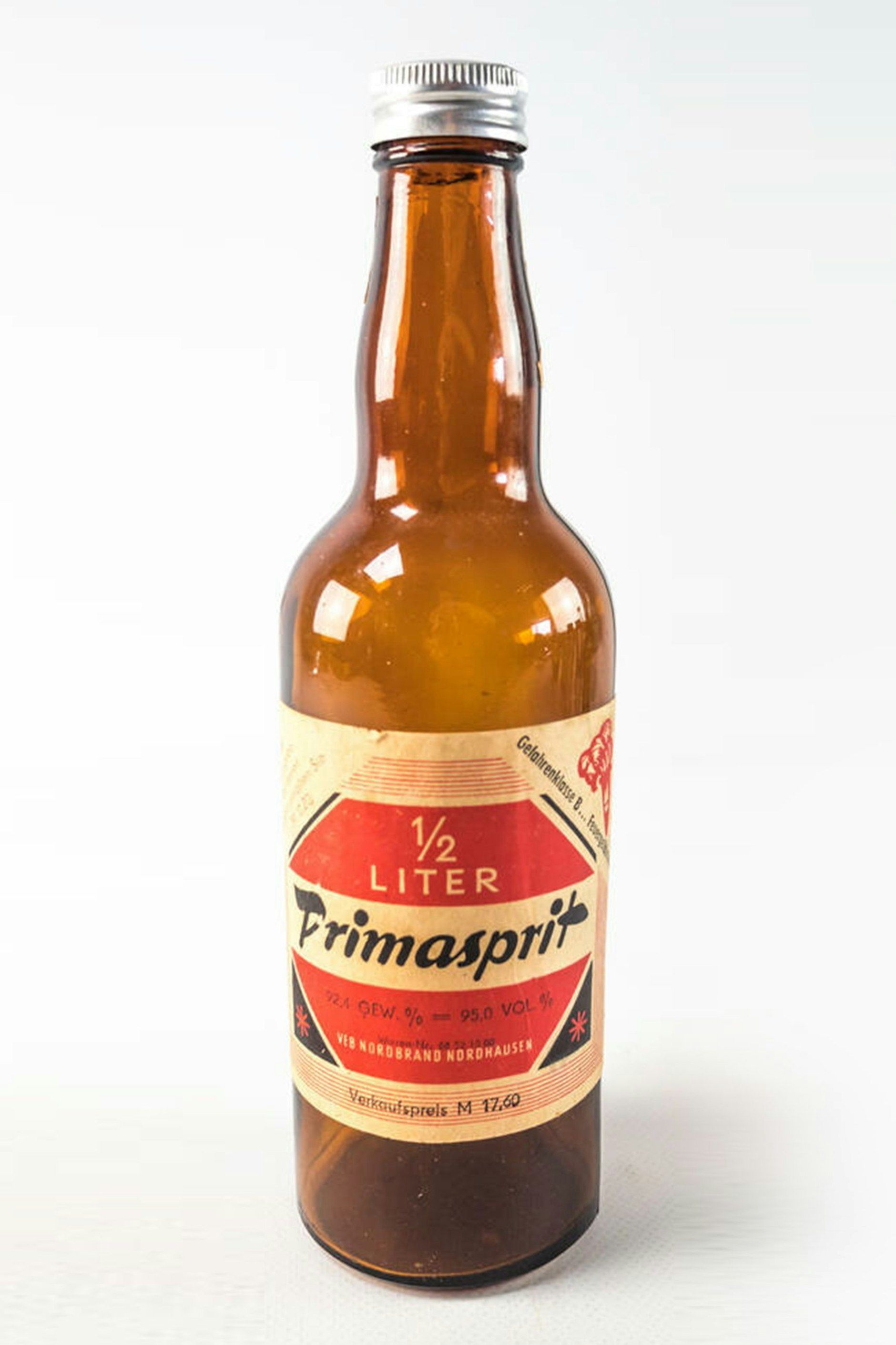 Primasprit wurde und wird noch heute beispielsweise zum Ansetzen eigener Liköre eingesetzt, kommt etwa in vielen REzepten für Eierlikör vor.