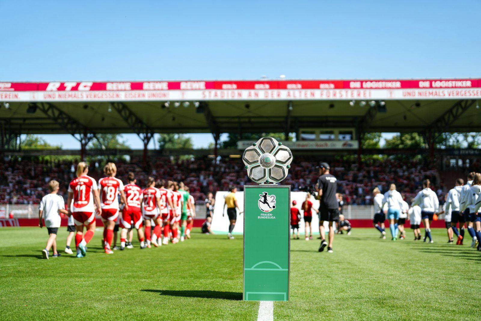 5508 Zuschauer sorgten bei der Zweitliga-Premiere der Unionerinnen gegen den HSV für einen Zuschauerrekord. Spitzenreiter war bisher das Spiel Meppen gegen den HSV vor 5000 Fußballfans. 