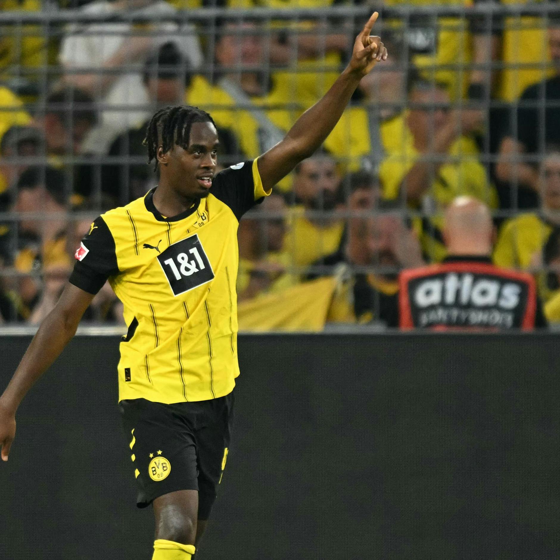 Image - Bundesliga: BVB holt dank Gittens-Doppelpack Auftaktsieg gegen Eintracht Frankfurt