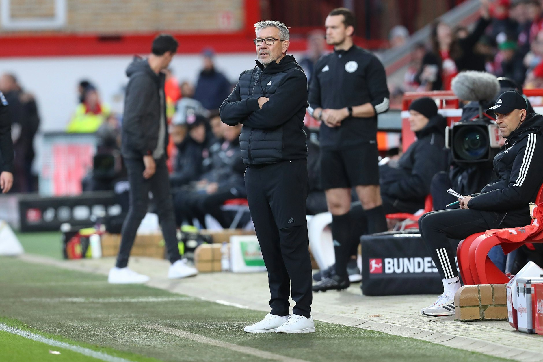Urs Fischer (58) konnte impulsiv sein. An der Seitenlinie probierte der Schweizer beim 1. FC Union jedoch Ruhe auszustrahlen.&nbsp;
