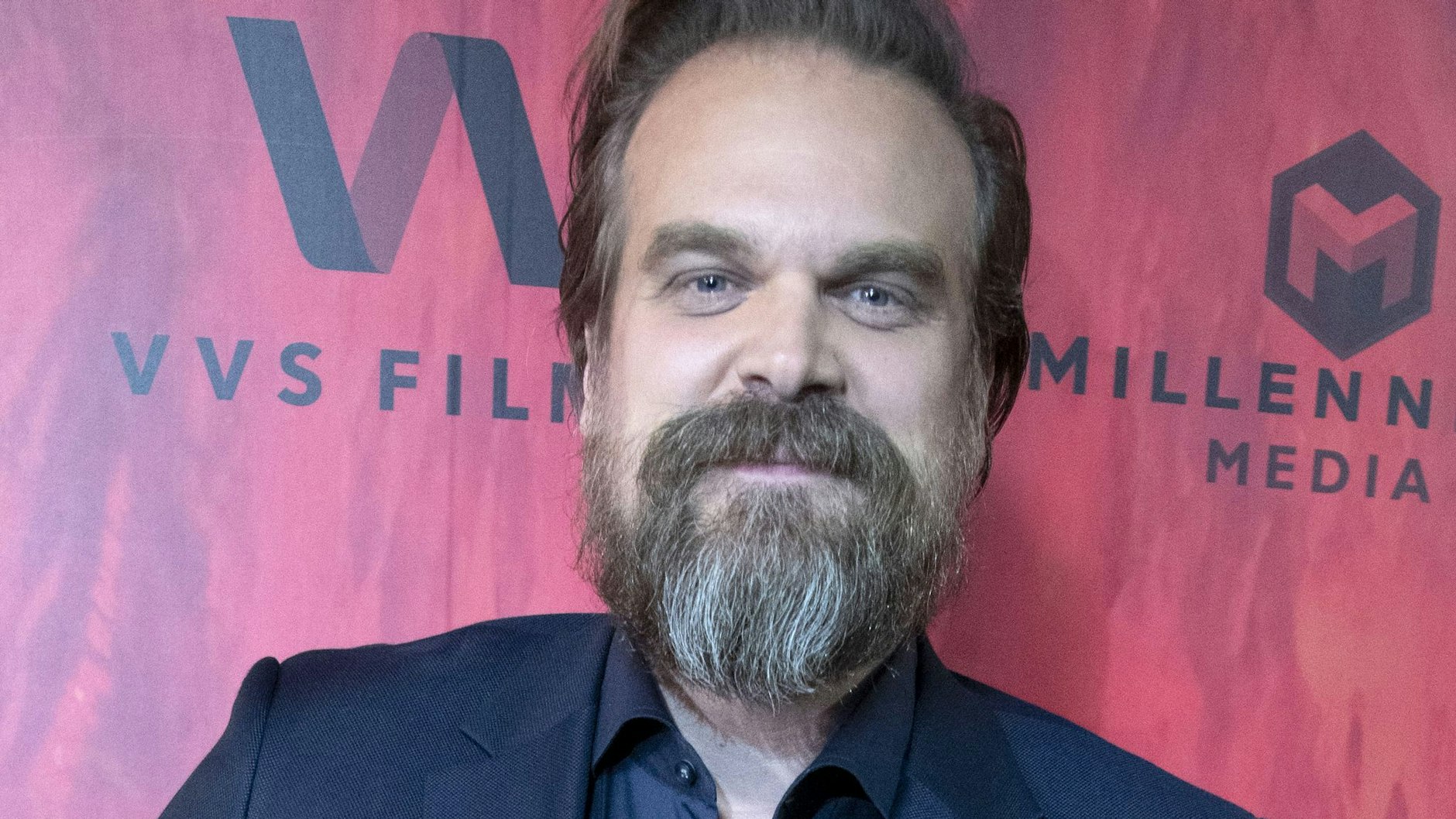 Schauspieler David Harbour und Sängerin Lilly Allen sind seit 2020 verheiratet.