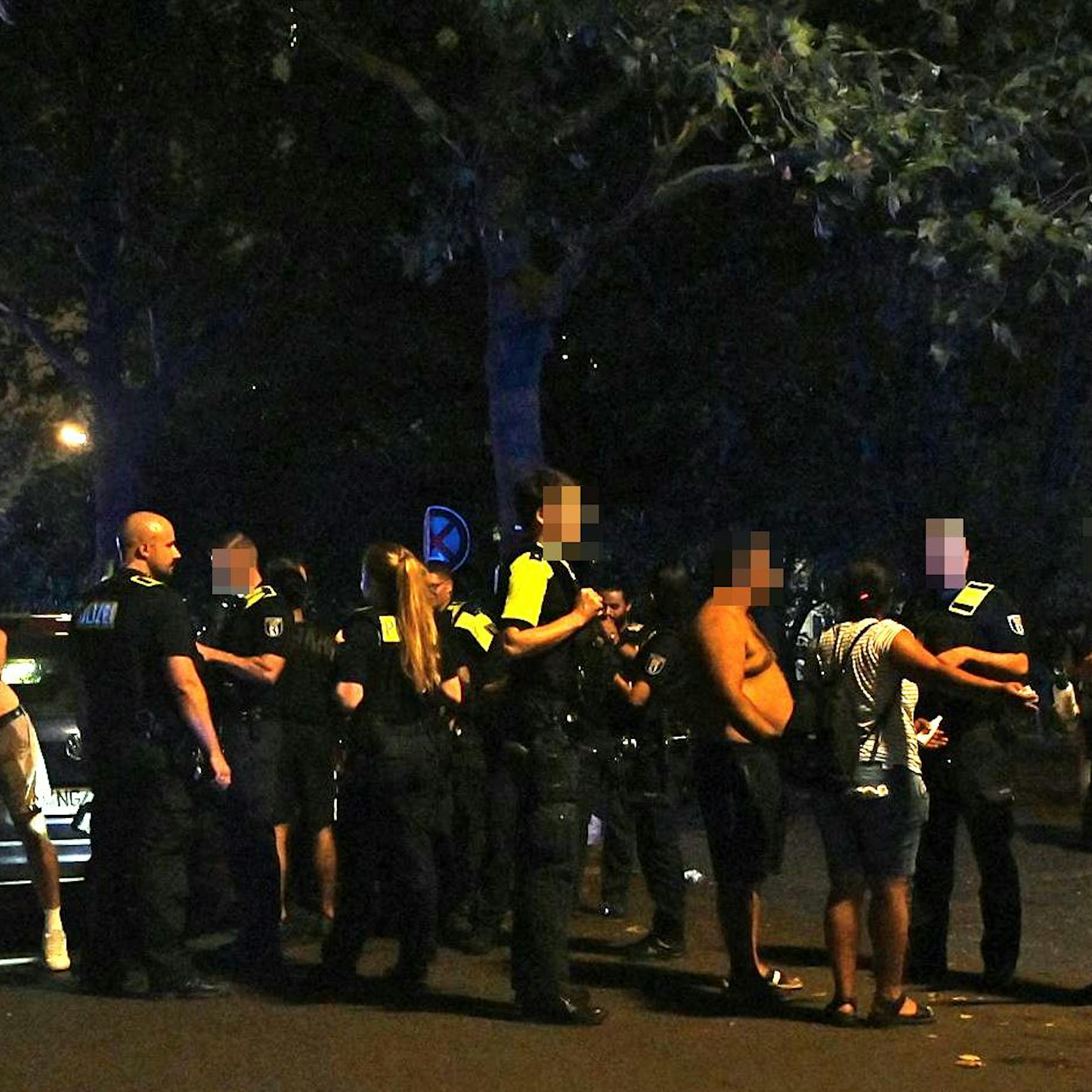 Polizei-Ticker: Polizei greift bei Schlägereien durch