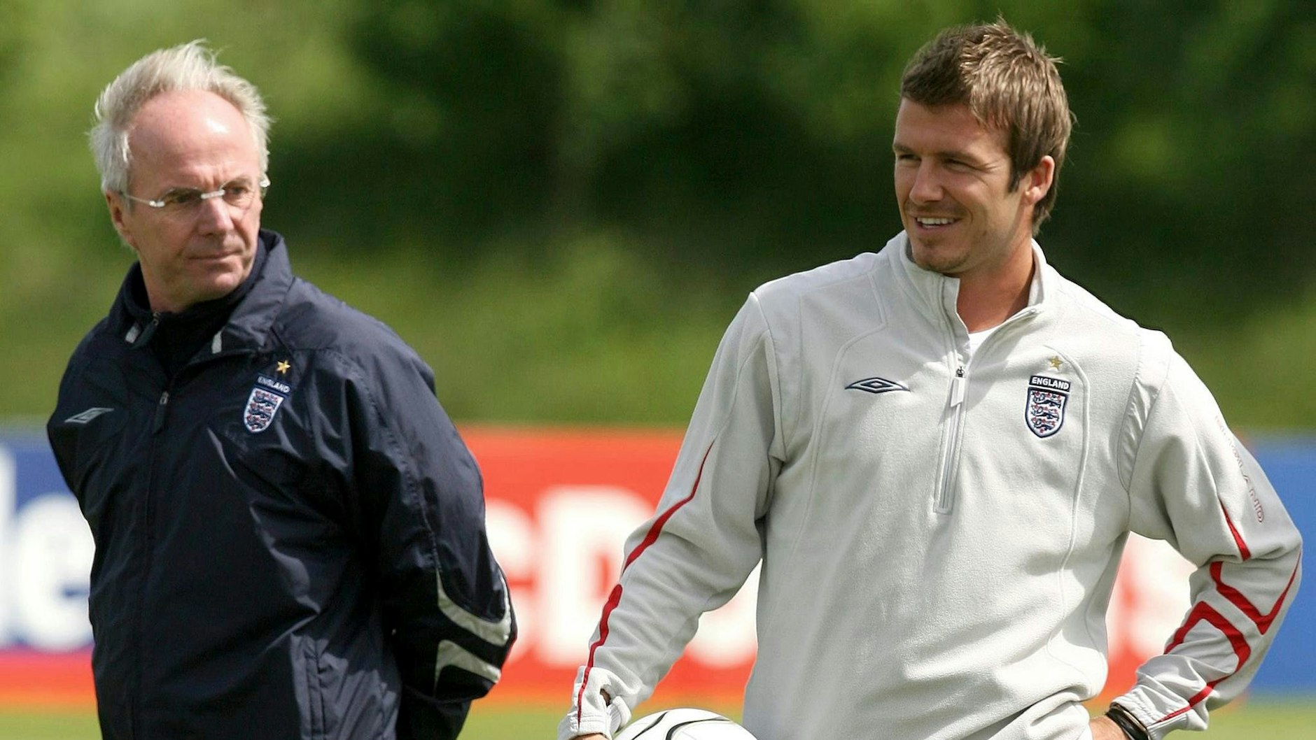 Als Nationaltrainer Englands gab Sven-Goran Eriksson (l.) auch für David Beckham die Richtung vor.