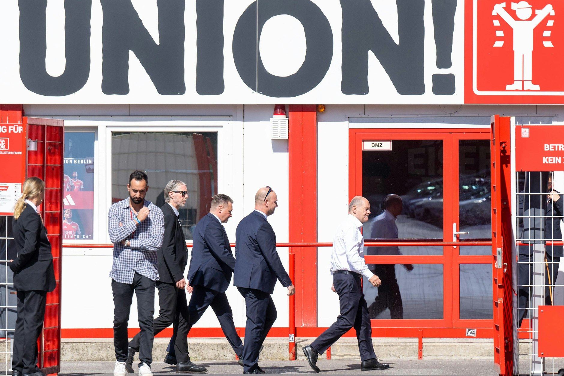 Der Kanzler kommt zu Union.