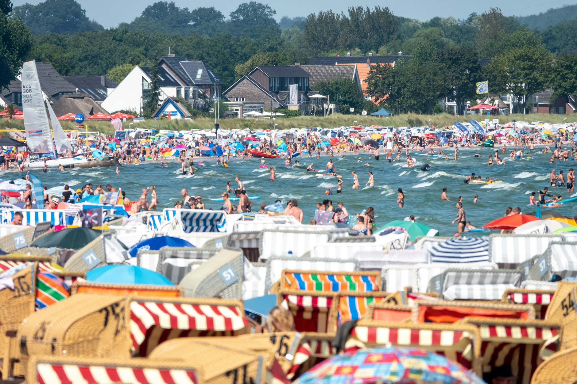 &nbsp;Voller Strand in Scharbeutz vor wenigen Tagen&nbsp;