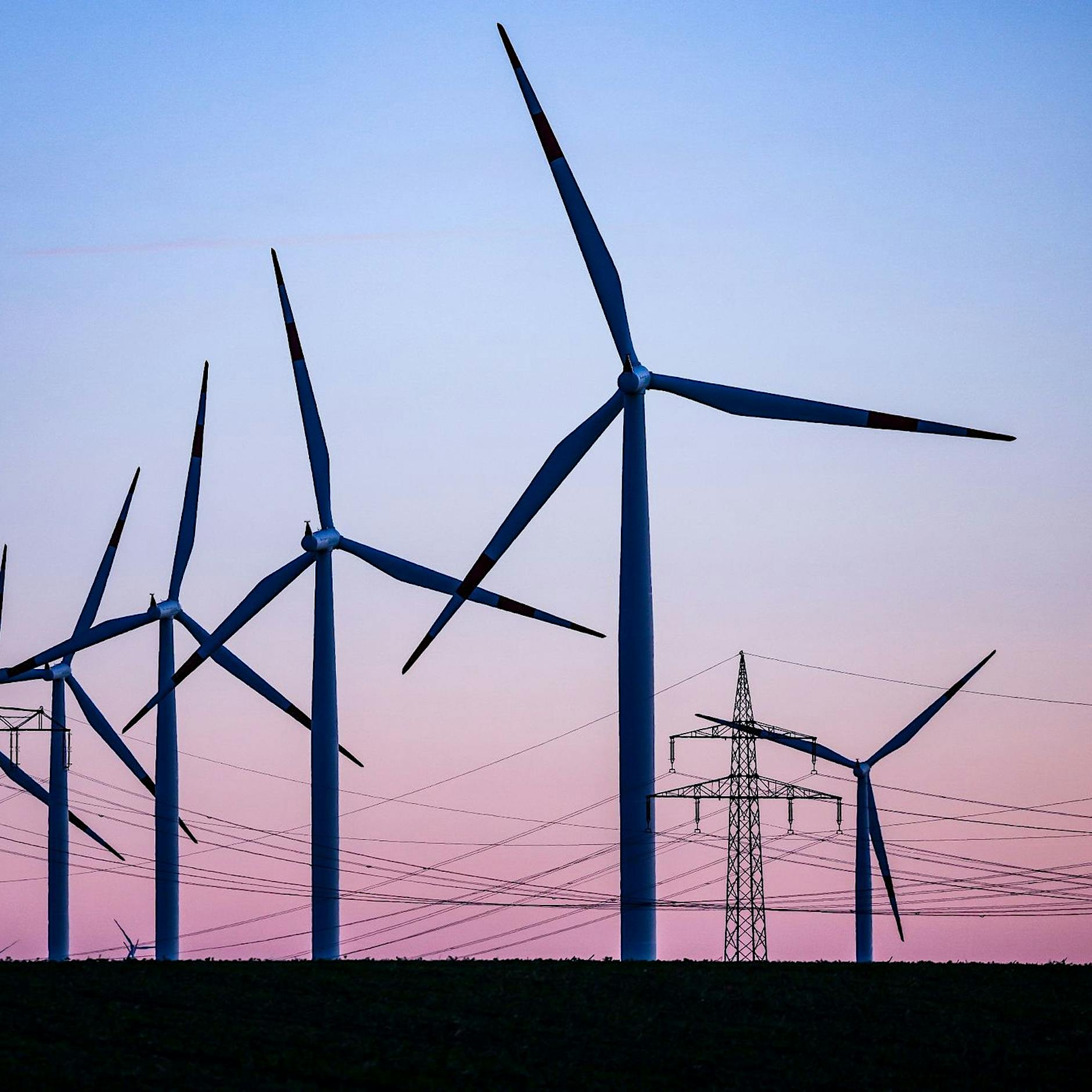 Windräder: Warum lehnt der Osten sie vehement ab?