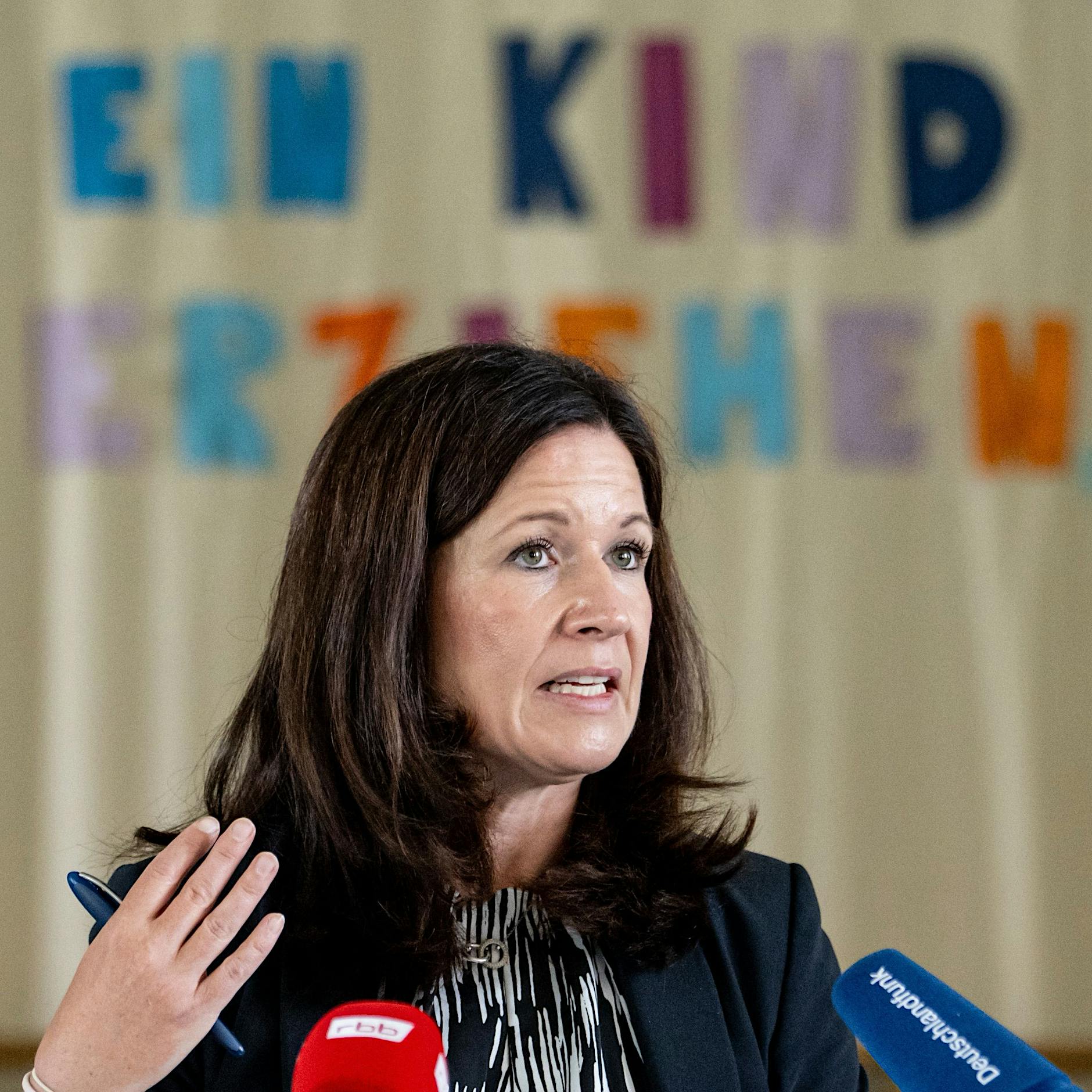 Neues Schuljahr: Berliner Kinder sind schlecht in Deutsch und Mathe – wie der Senat das ändern will