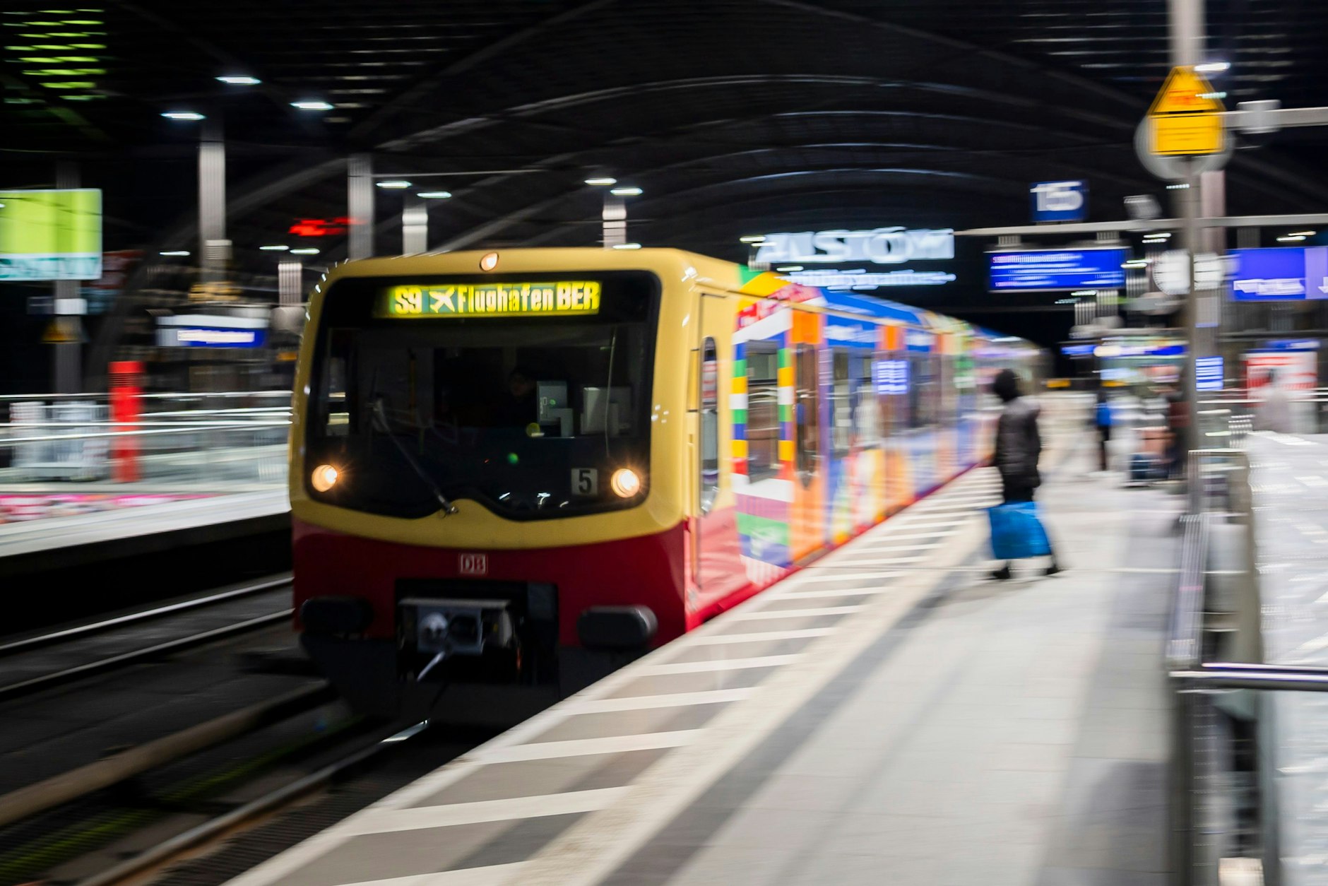 Ab Mitte September wird der Flughafen BER vom S-Bahnverkehr abgekoppelt. Die Bauarbeiten dauern bis zum 8. November. 