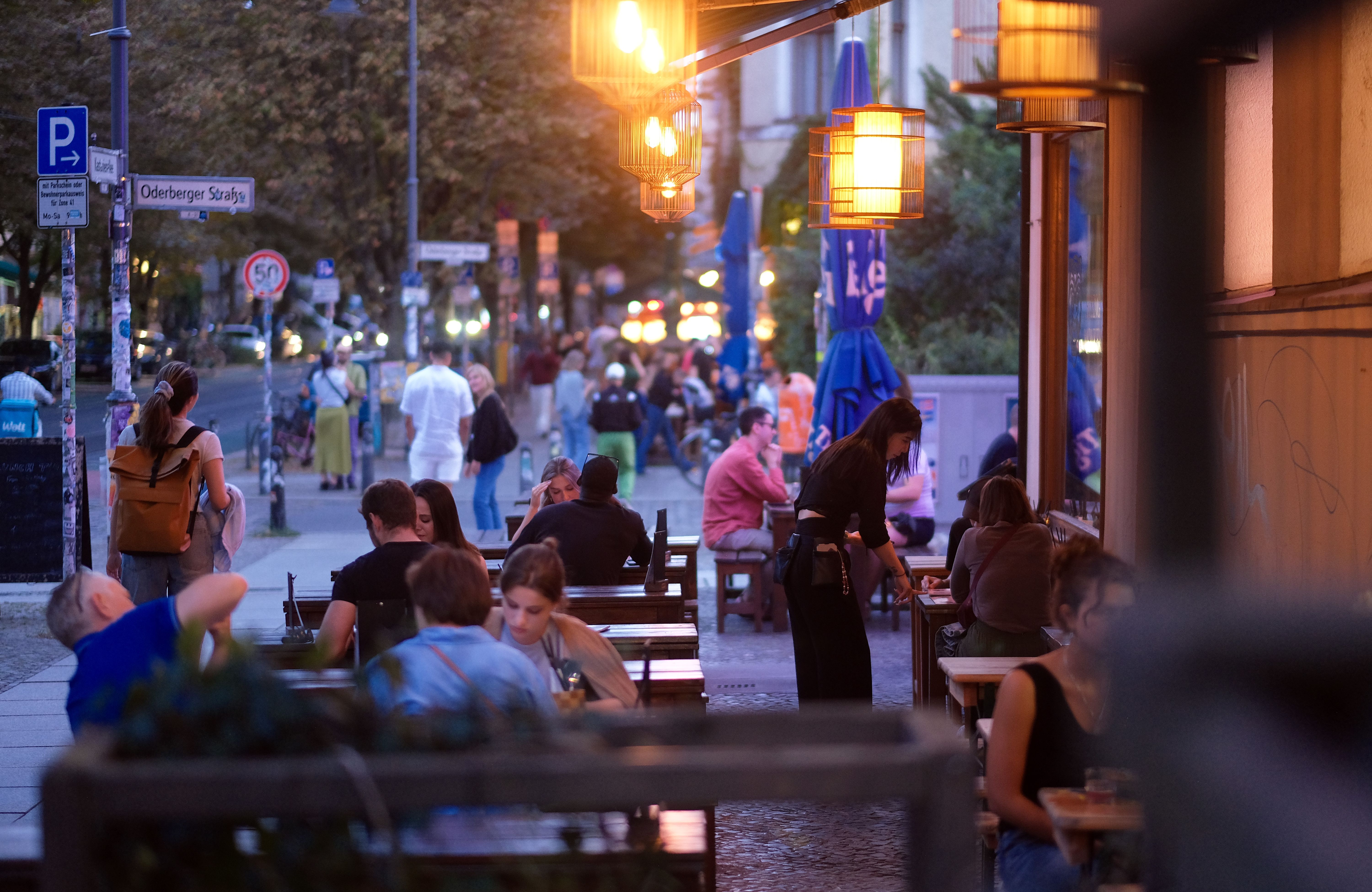 Berliner Kiezkneipe wehrt sich erfolgreich gegen Lärmbeschwerden: Gericht kippt Sperrstunde