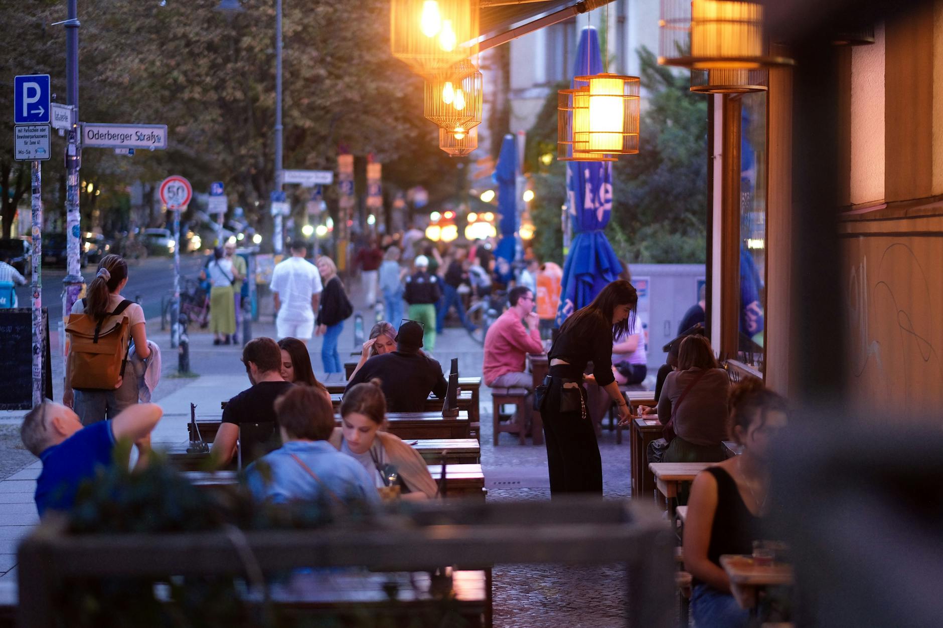 Blick auf die Kastanienallee in Prenzlauer Berg.