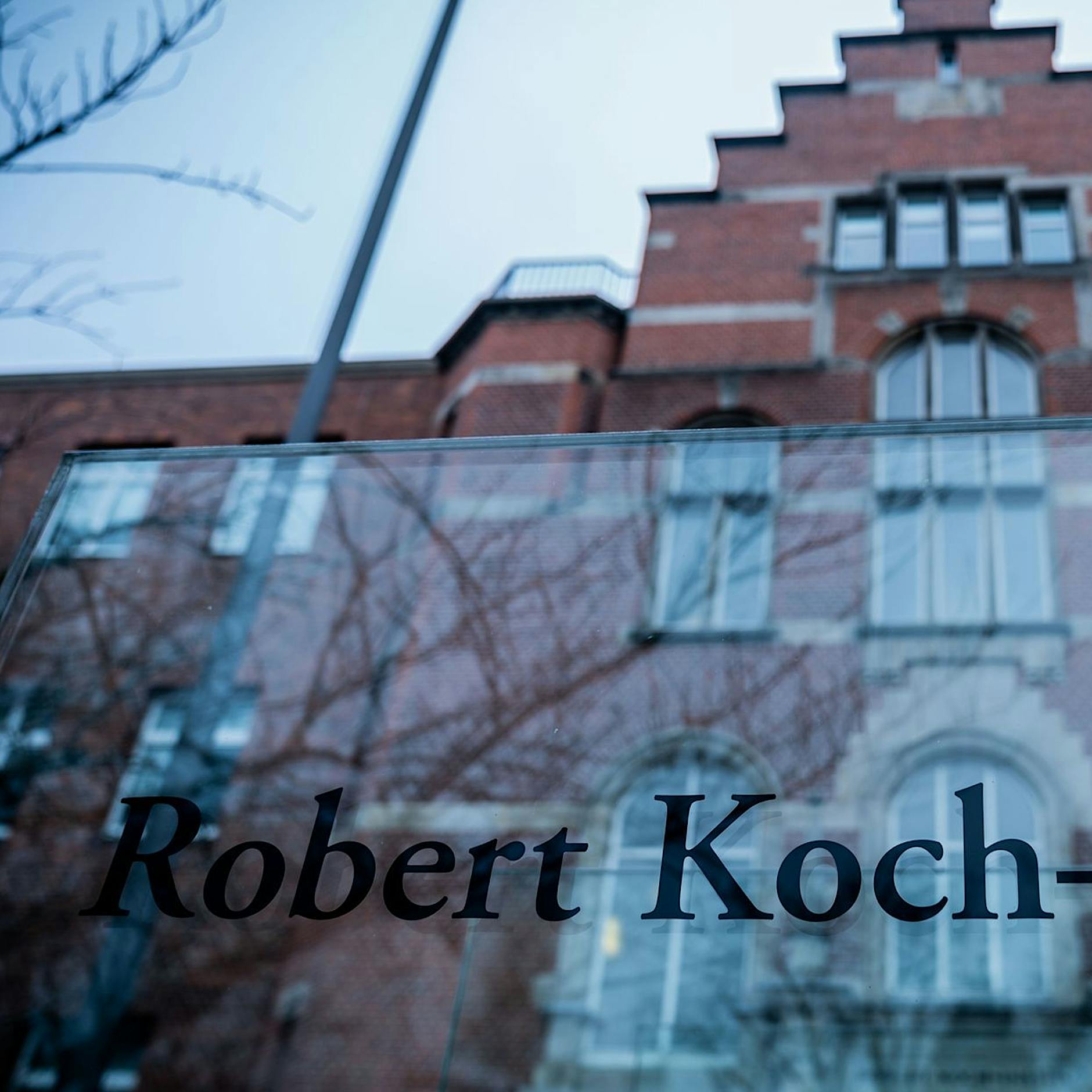 RKI-Protokolle: Warum die Medienaufsicht gegen Multipolar vorgeht