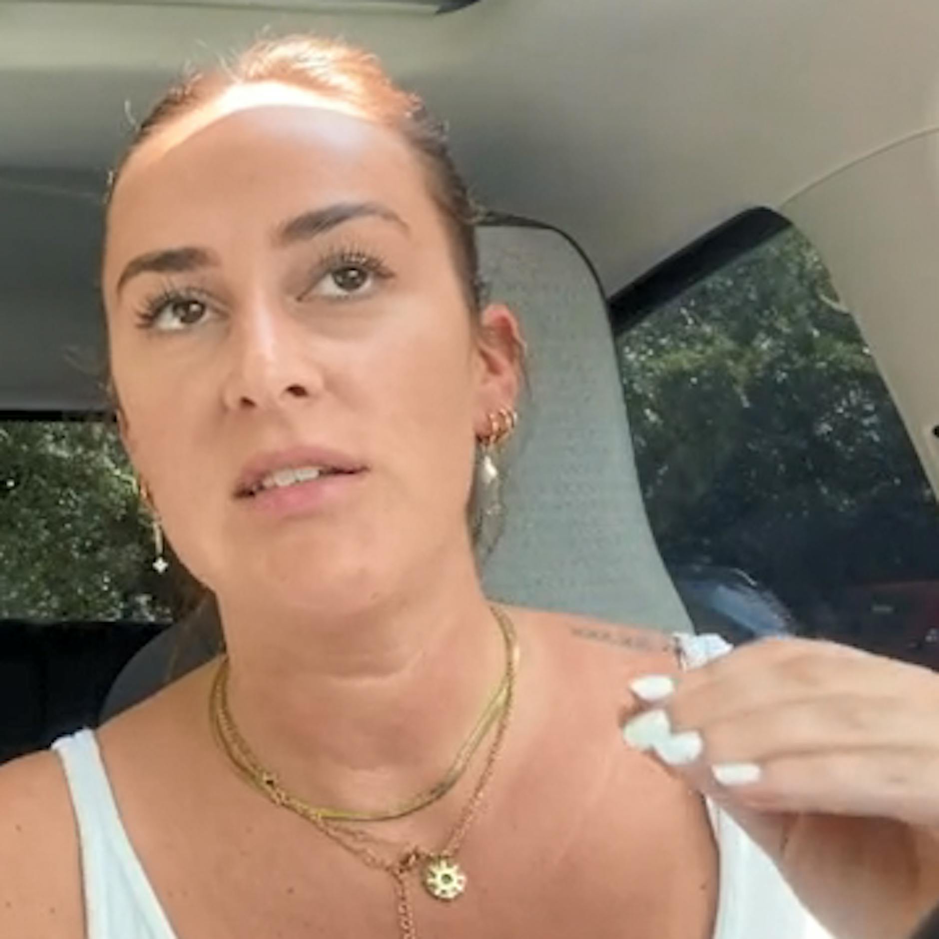 „Leben verkackt!“ Nur 30 Tage Urlaub: Junge Frau rechnet mit Arbeit ab