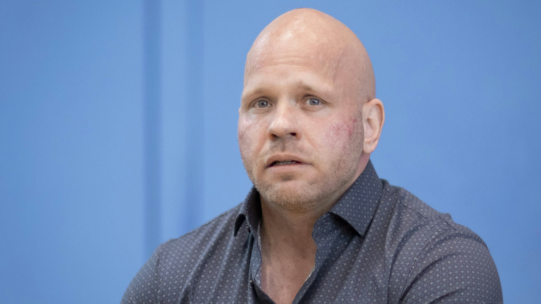 Intensivpfleger Ricardo Lange berichtet über Messer-Attacken und die Folgen.