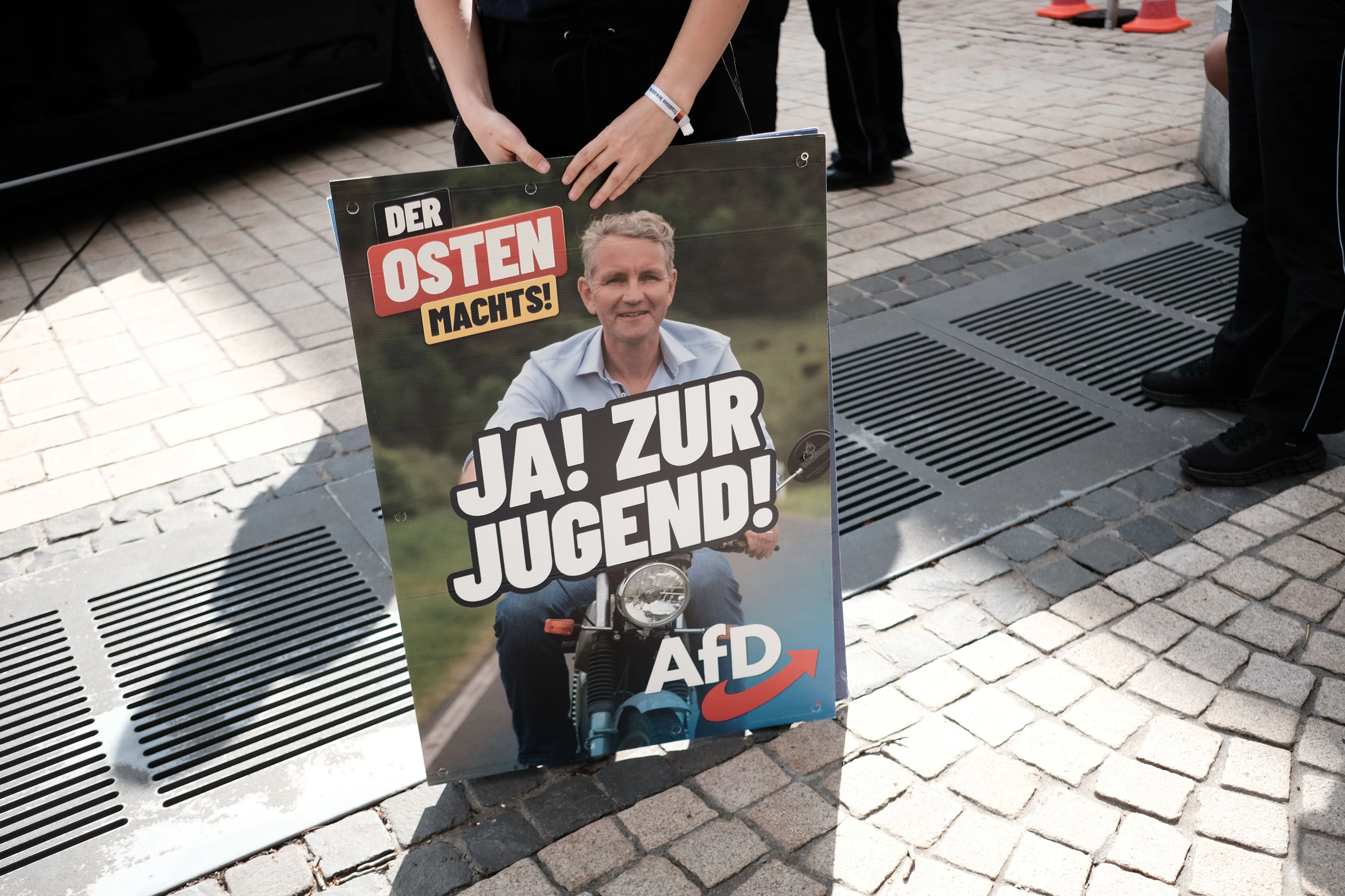 Simson und die AfD: Wie das Kult-Moped der DDR zur Geheimwaffe im ...