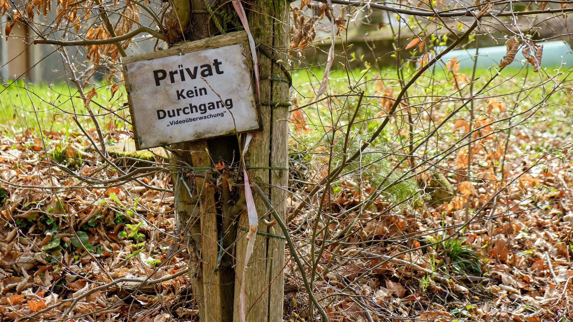 Wer immer ihr Grundstück betreten will, braucht einen „berechtigten Grund“.