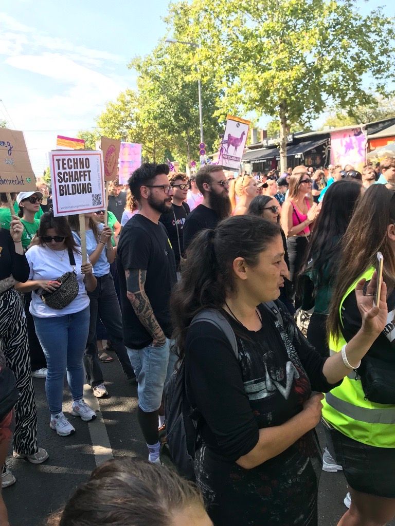 Image - Zug der Liebe 2024 in Berlin gestartet: Tausende Teilnehmer erwartet