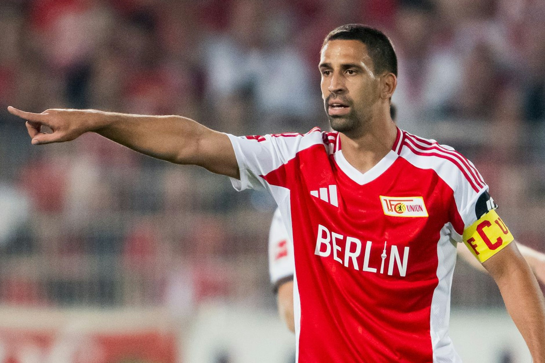 Unions Rani Khedira ist trotz des ersten Saisonsieges krachsauer.