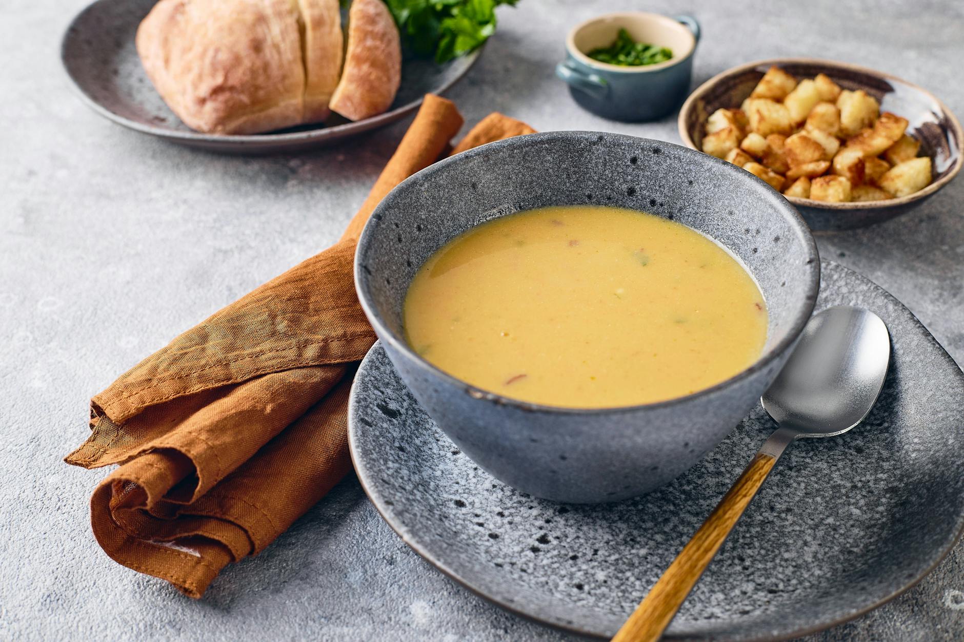 Rezept für leckere Budget-Suppe: Dieses Rezept zeigt, dass selbst ein kleines Budget nicht bedeutet, dass man auf Genuss verzichten muss.
