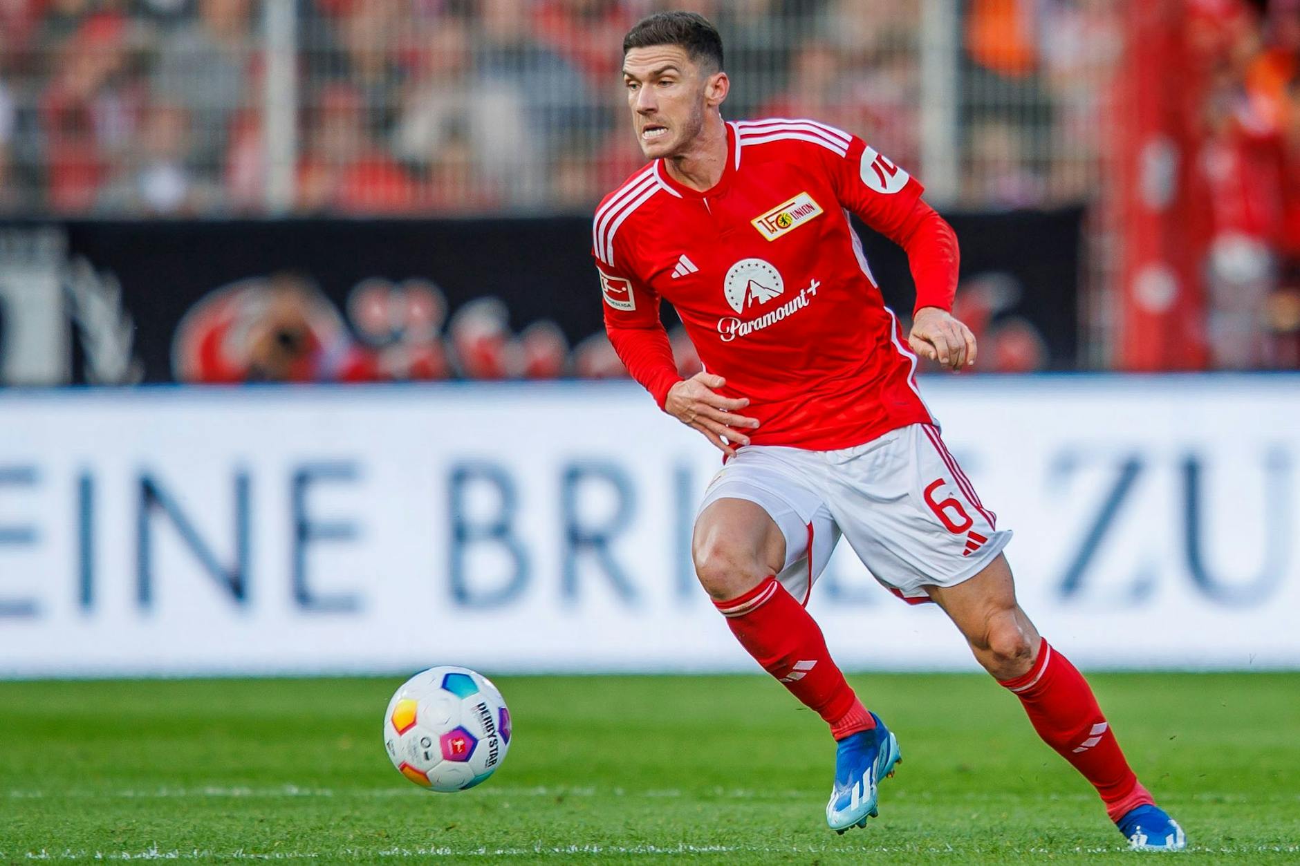 Robin Gosens lief nur eine Saison im Dress des 1. FC Union mit dem Ball über den Platz.