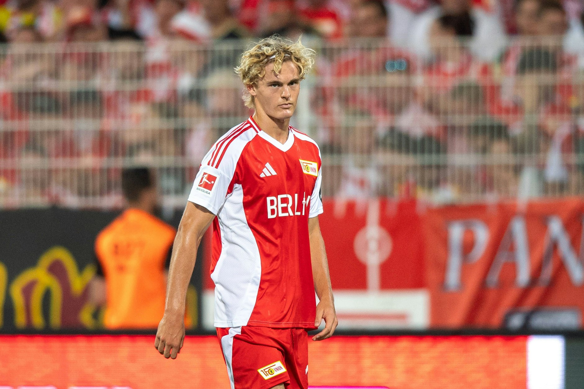 Unverhofft kommt oft! Teenie Tom Rothe feierte beim 1:0 gegen den FC St. Pauli sein Debüt beim 1. FC Union.