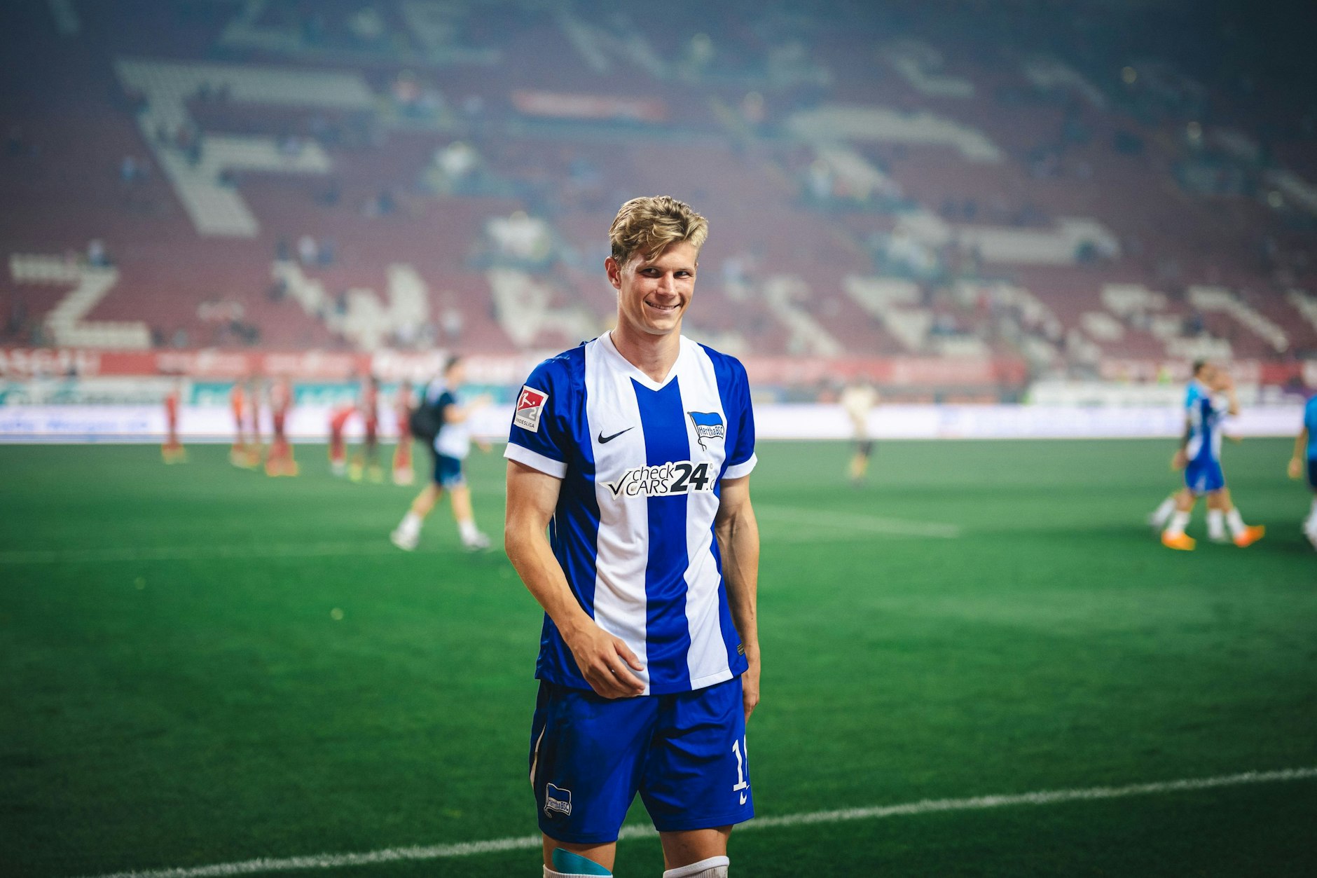 Hertha-Stürmer Luca Schuler machte seine ersten beiden Saisontore beim 4:3-Spektakel in Kaiserslautern.