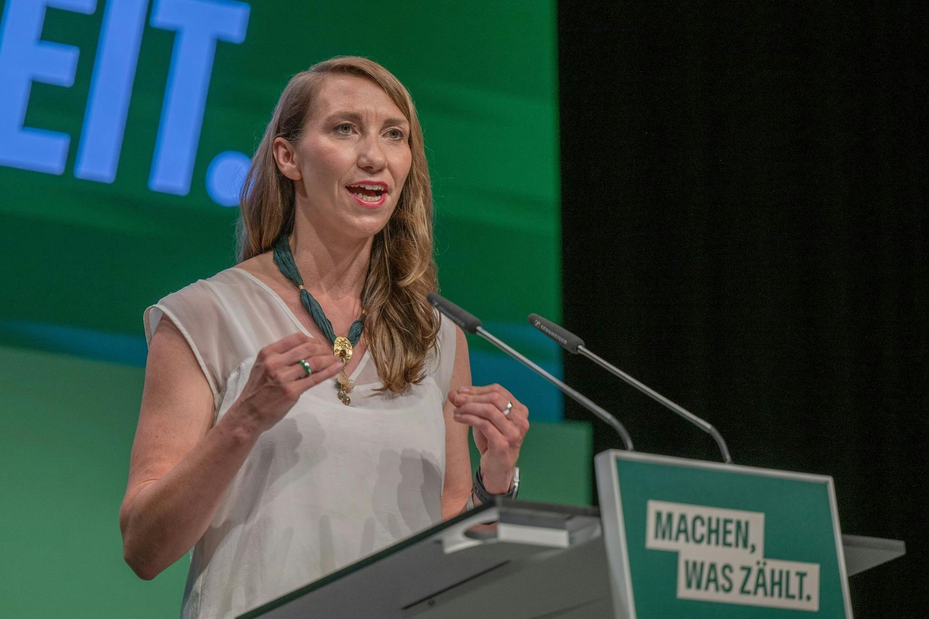 Emily Büning, Politische Bundesgeschäftsführerin der Grünen, musste sich nach den Landtagswahlen erklären. 