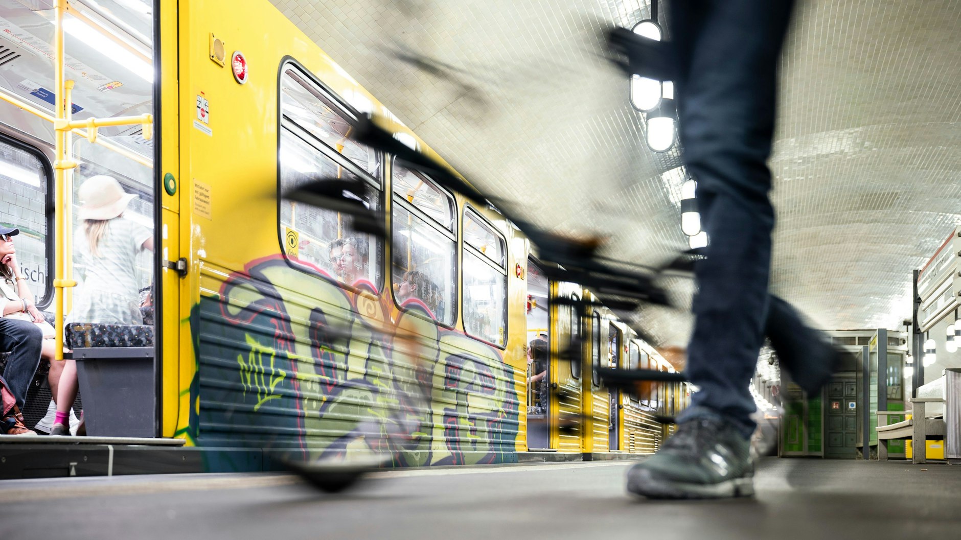 Auf den Bahnhöfen der BVG kommt es immer wieder zu Gewalttaten.
