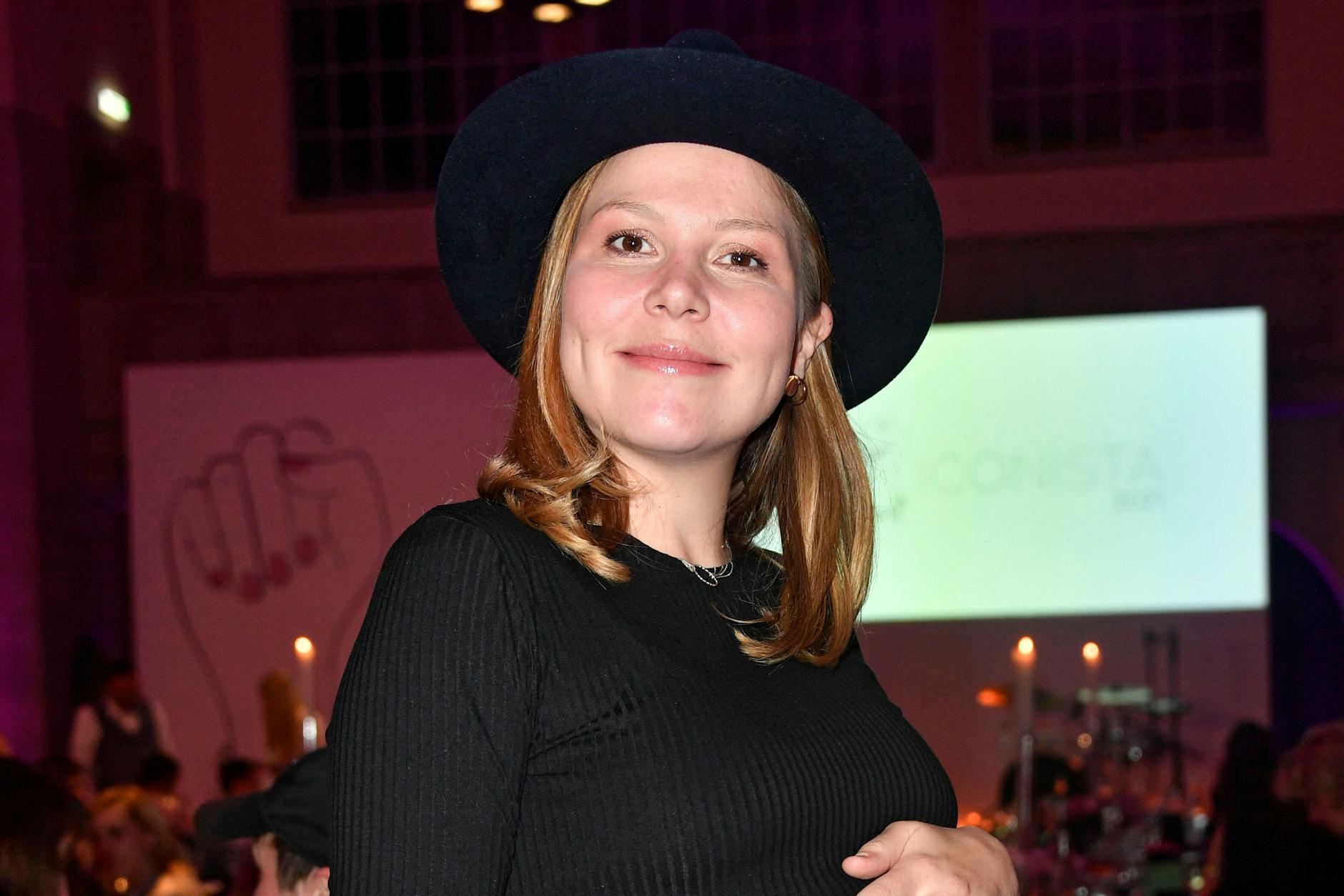 Franziska van der Heide mit Babybauch im Jahr 2021.