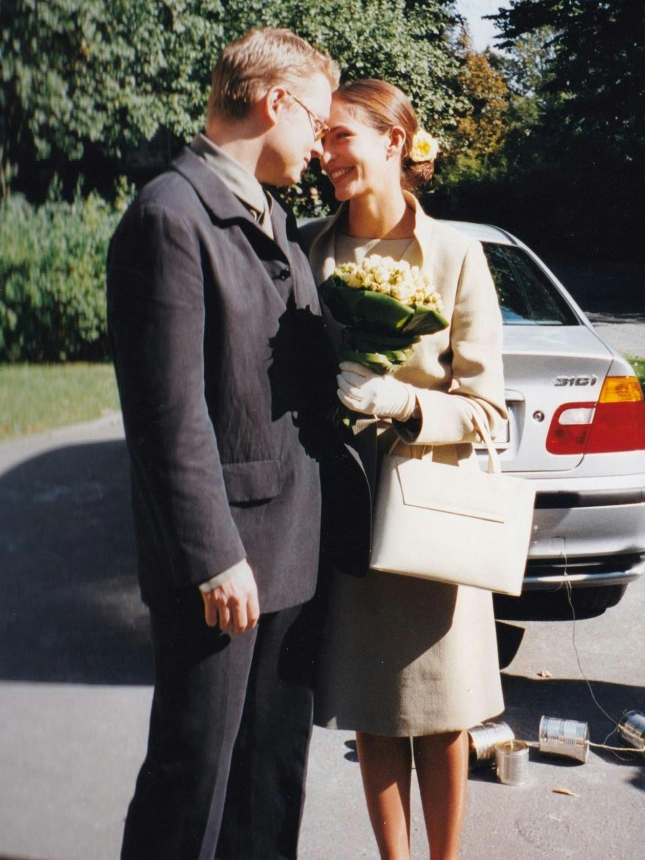 Ulrike und Marc am Tag ihrer Hochzeit im Jahr 1999.