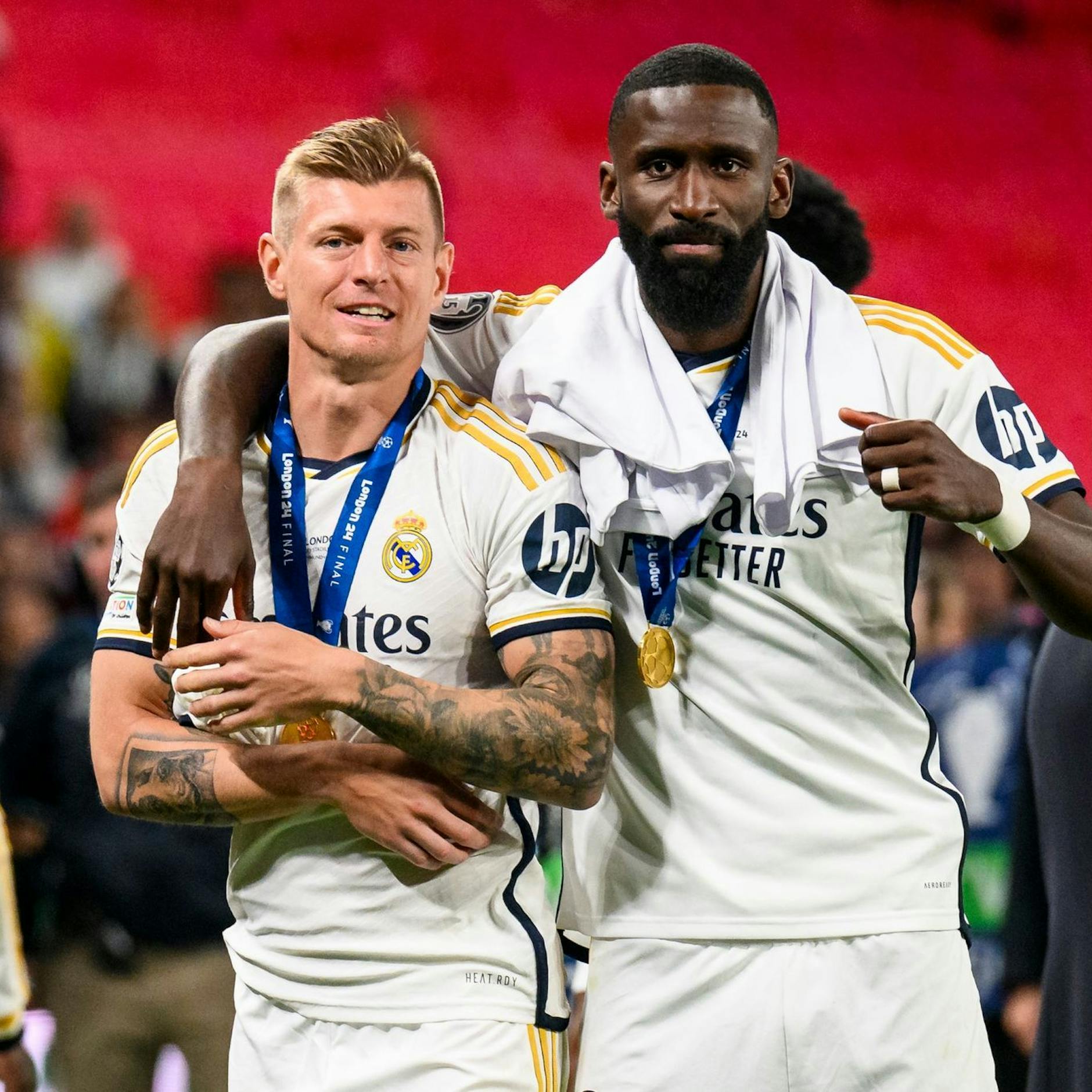 Image - Ballon d'Or: Toni Kroos, Florian Wirtz, Antonio Rüdiger und Mats Hummels nominiert