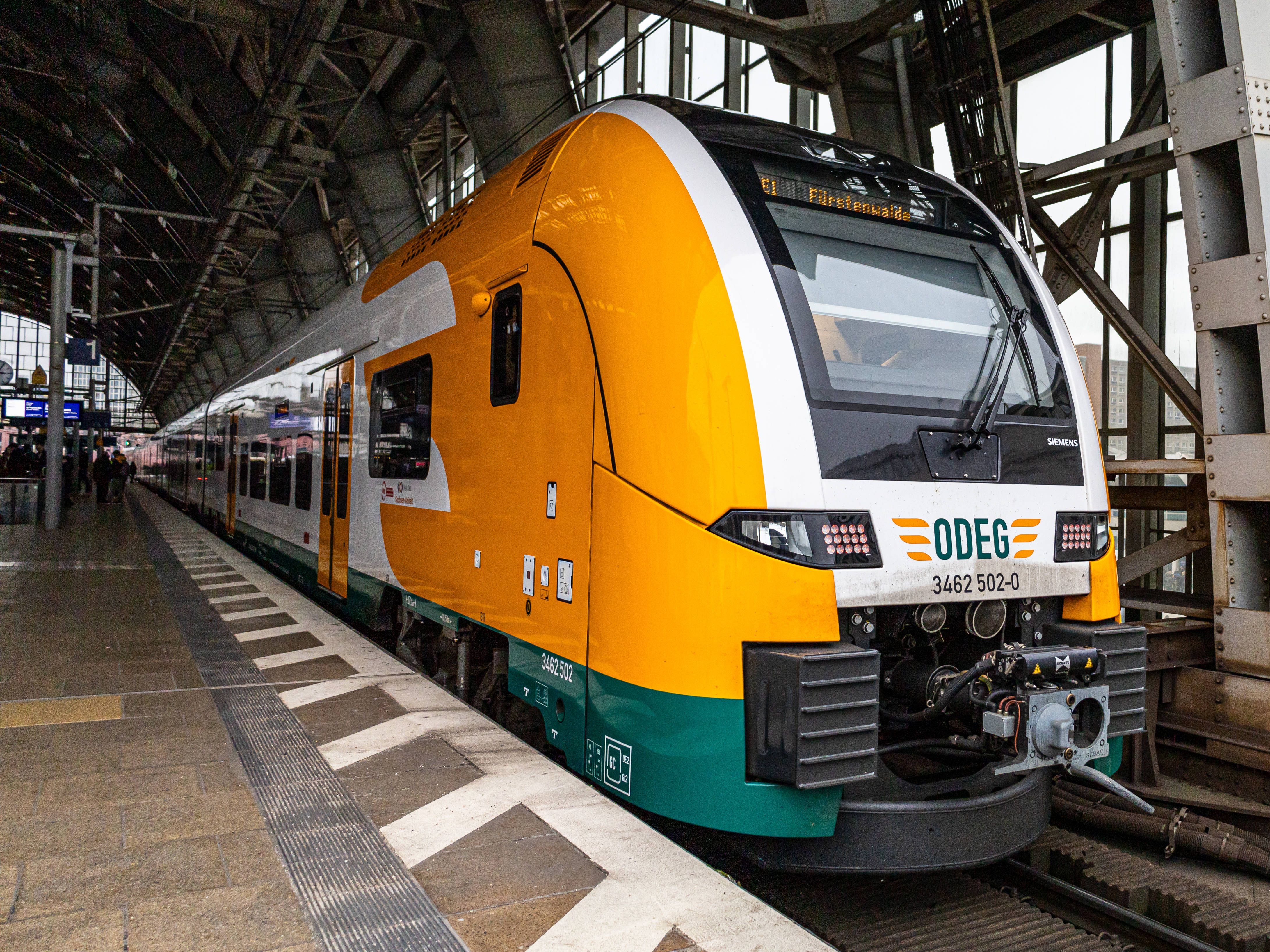 Image - RE1-Chaos in Berlin: Vorsicht, jetzt gibt’s Ärger für Pendler!