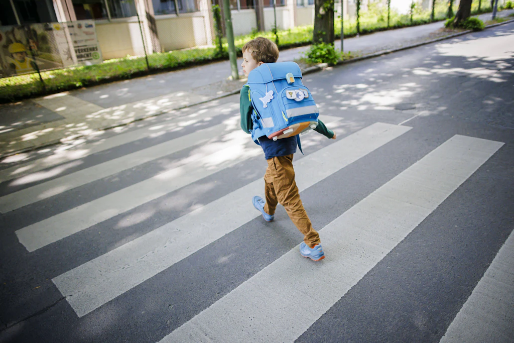 Langer Schulweg: Tim muss von Prenzlauer Berg nach Grunewald pendeln!