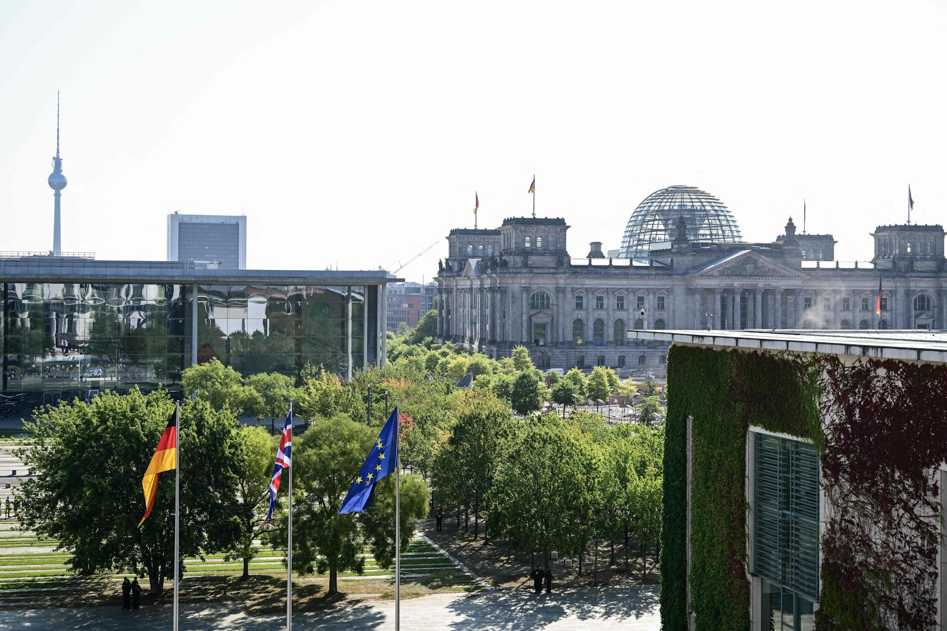 Am Wochenende wird im Rahmen des 75. Jahrestages der Bundesrepublik das Reichstagsgebäude für Besucher geöffnet.