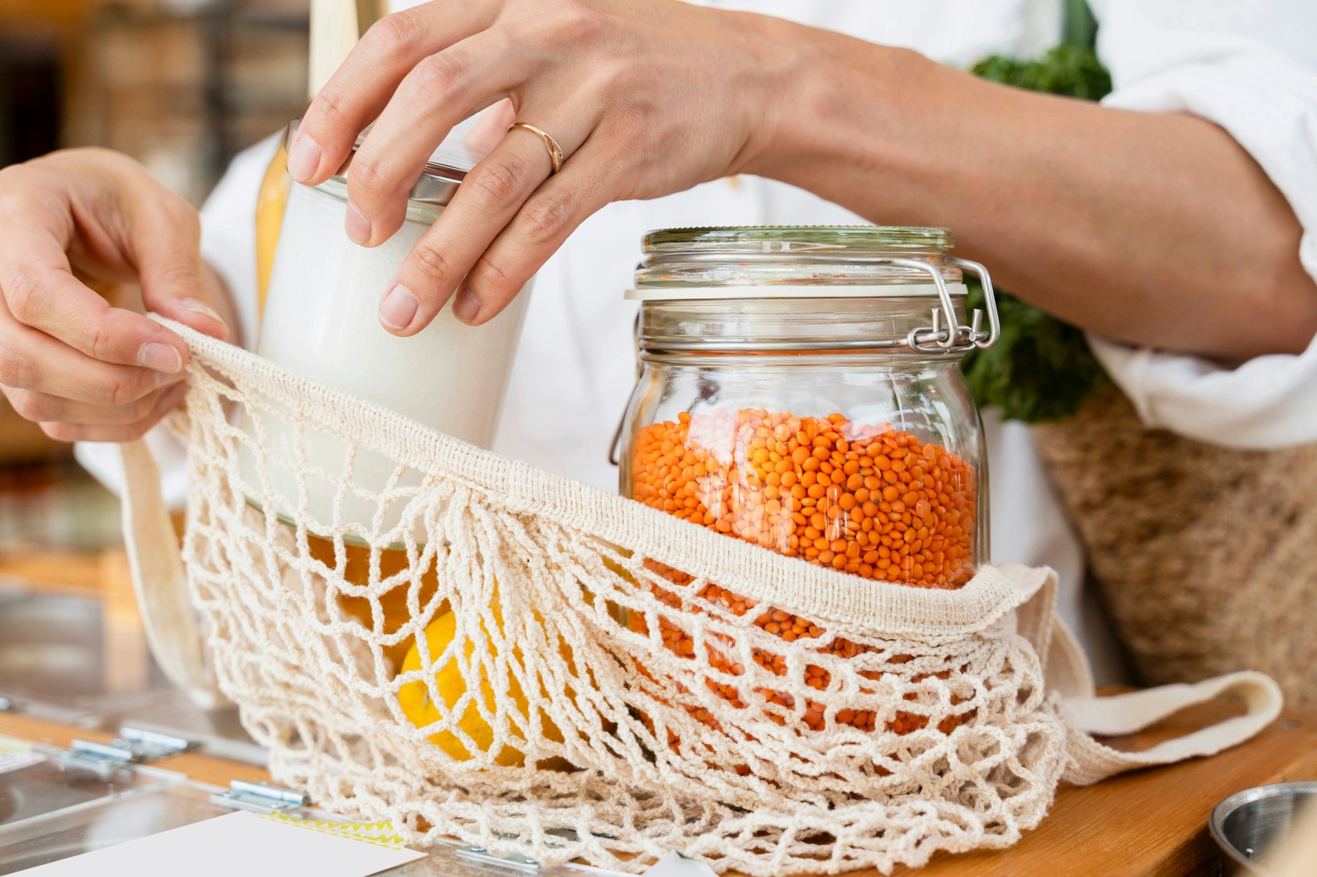 Rezepte mit Roten Linsen! Die vielseitige Zutat für kreative und gesunde Küche. Perfekt für Bolognese, Hummus, Pfannkuchen und vieles mehr!