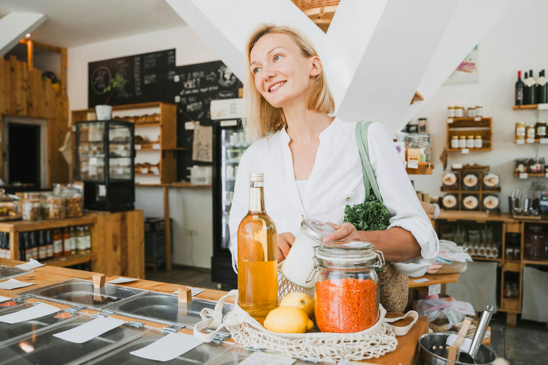 Drei schnelle Rezepte für Rote Linsen – Lassen Sie Ihrer Kreativität freien Lauf und genießen Sie die Vielfalt, die diese kleinen Hülsenfrüchte zu bieten haben. Sie werden überrascht sein, wie einfach und schmackhaft gesunde Ernährung sein kann!