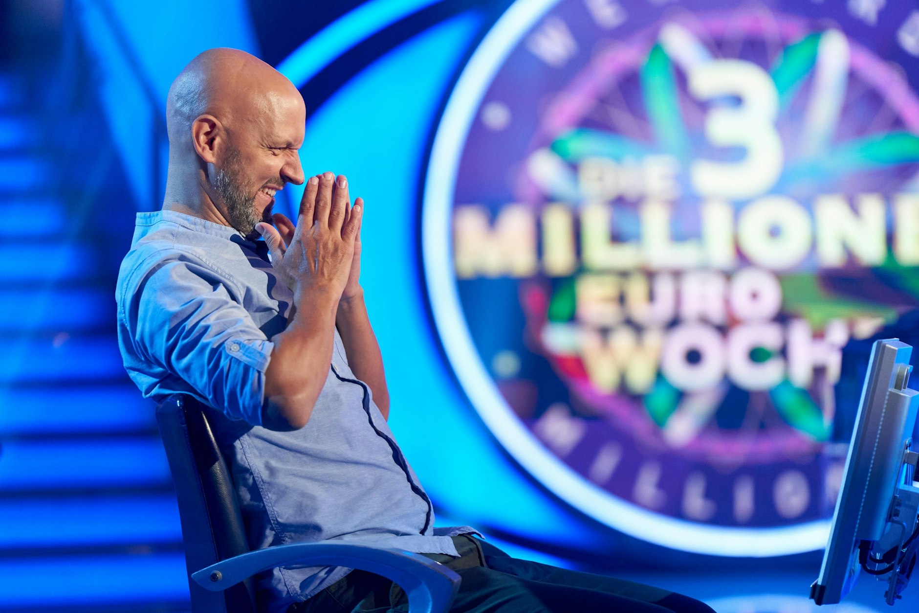 Bitteres Ende bei „Wer wird Millionär?“: Für Holger Rohm endet das Spiel mit einer Frage nach den Zehn Geboten im 2. Buch Mose.