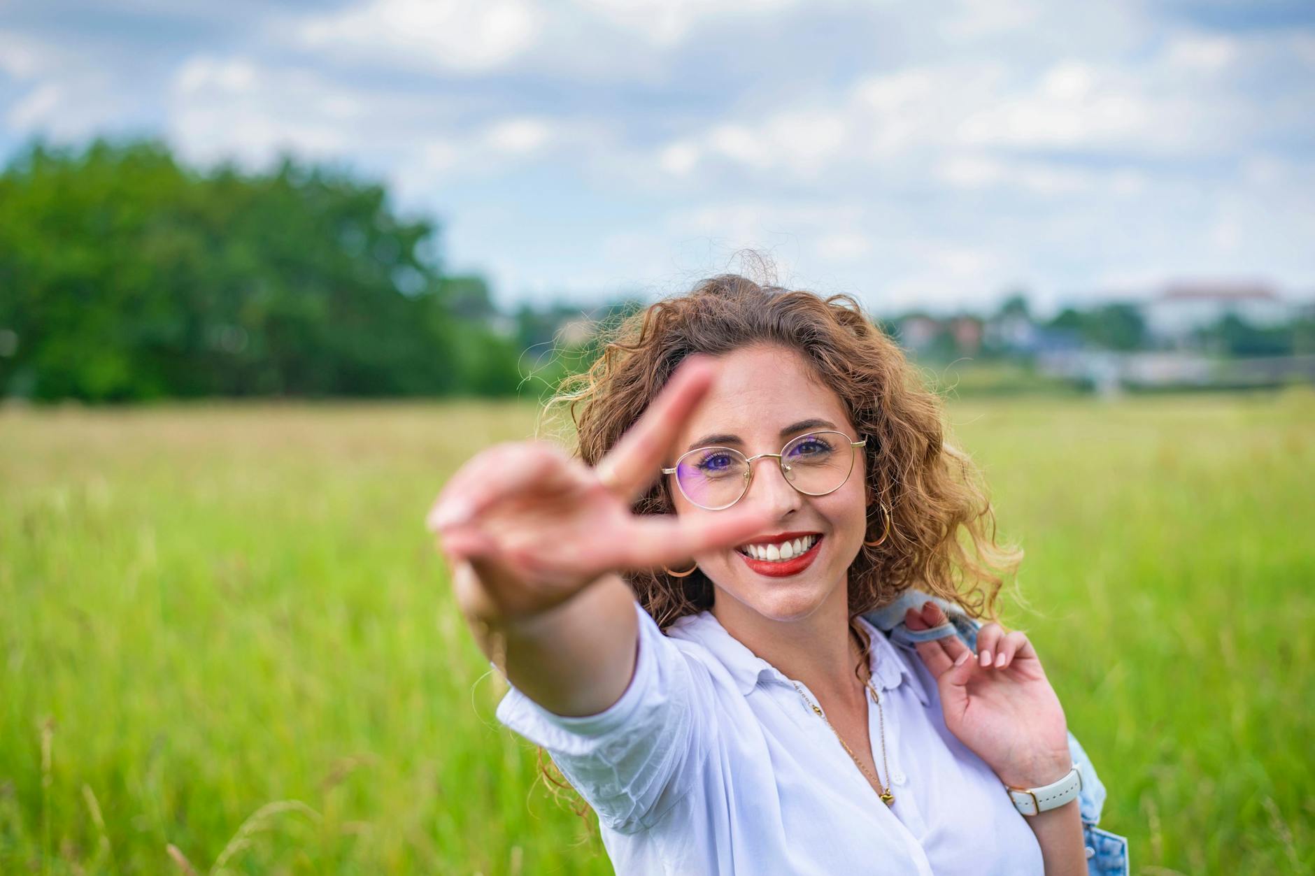 Der Montag bietet Ihnen laut Horoskop die Gelegenheit, neue Ziele zu setzen. Lassen Sie sich von der kosmischen Energie motivieren und beginnen Sie kraftvoll.