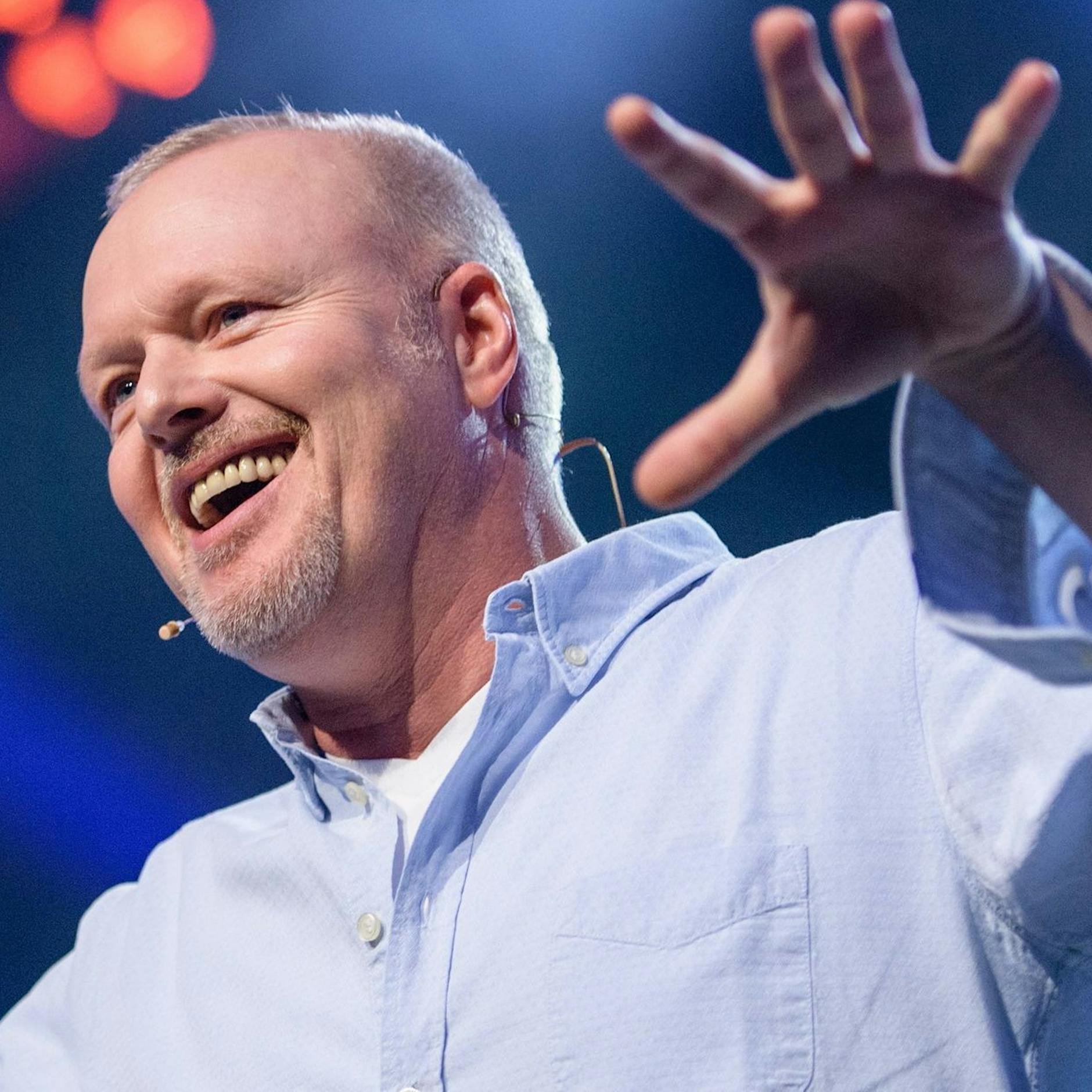 Neues Video von Stefan Raab! Trainiert er mit Pamela Reif? Wer ist der mysteriöse Doktor?