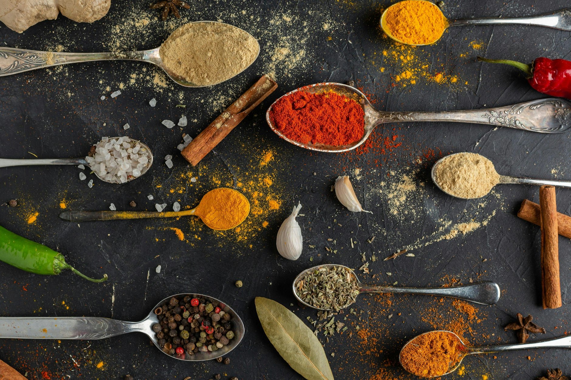 Aktuell werden mehrere Gewürzmischungen zurückgerufen, da sie Metallpartikel enthalten können.